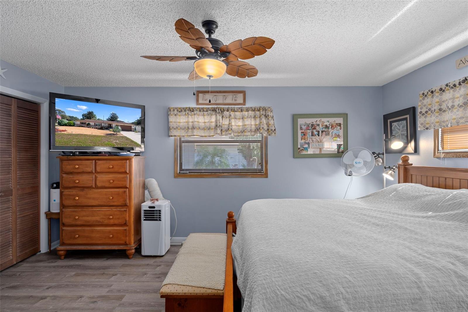 Image 27 of 53 For 9654 Eldridge Road