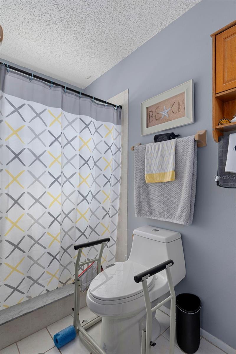 Image 28 of 53 For 9654 Eldridge Road