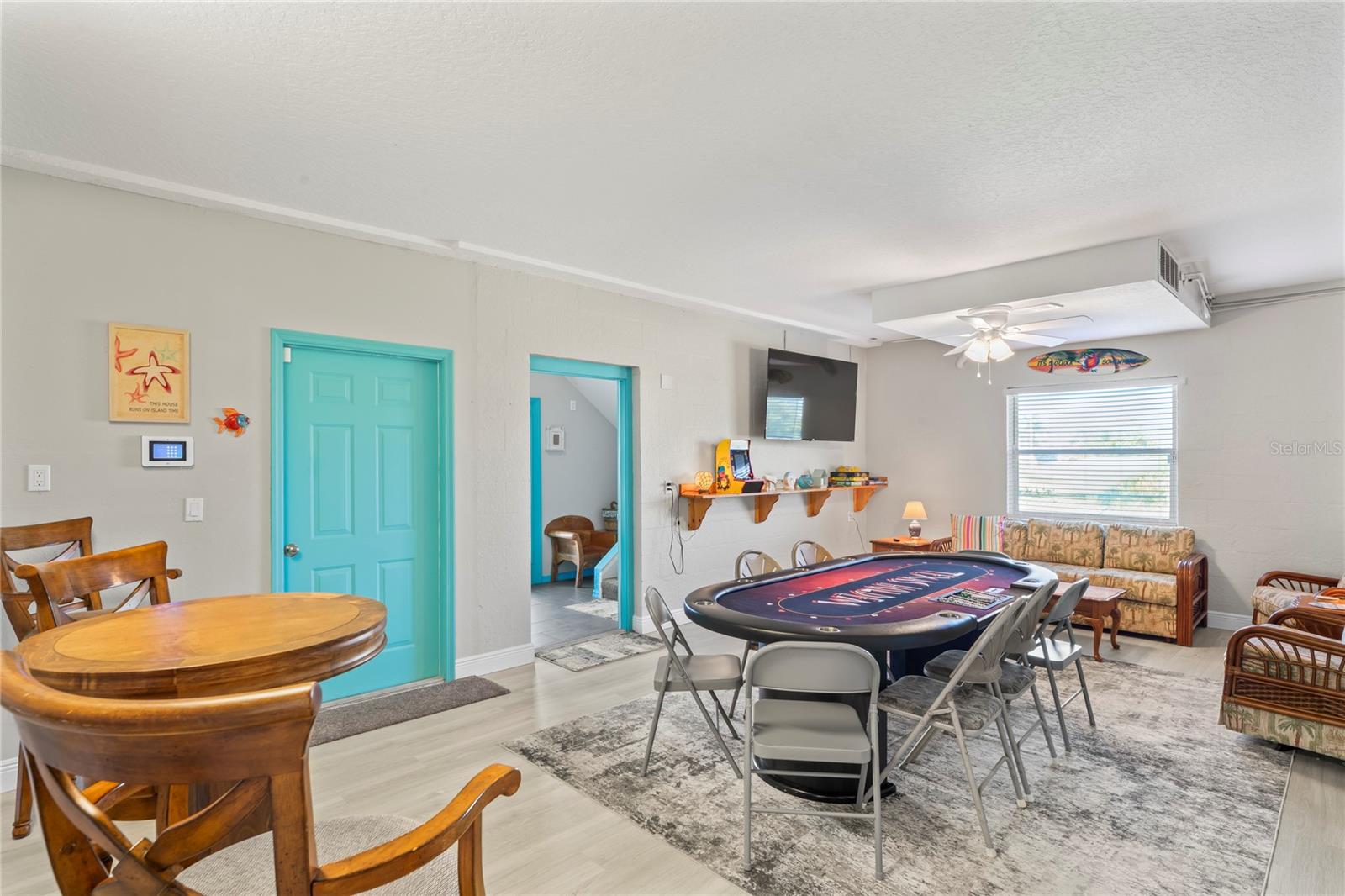 Image 17 of 29 For 7505 Hatteras Drive