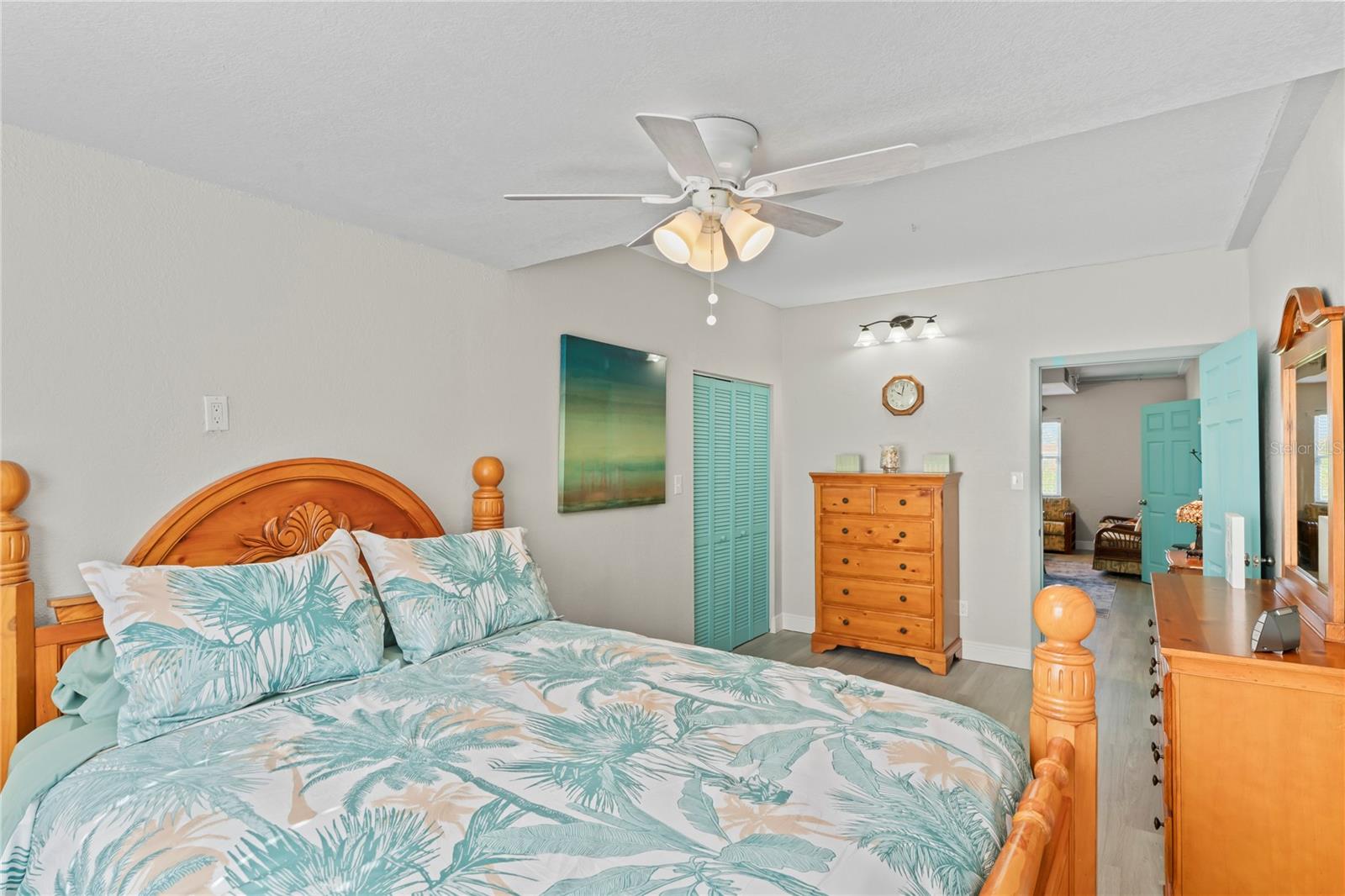 Image 22 of 29 For 7505 Hatteras Drive