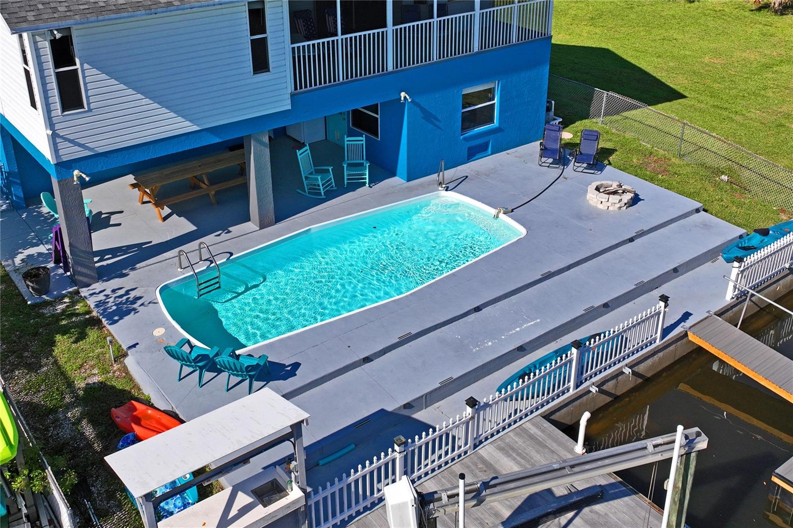 Image 24 of 29 For 7505 Hatteras Drive