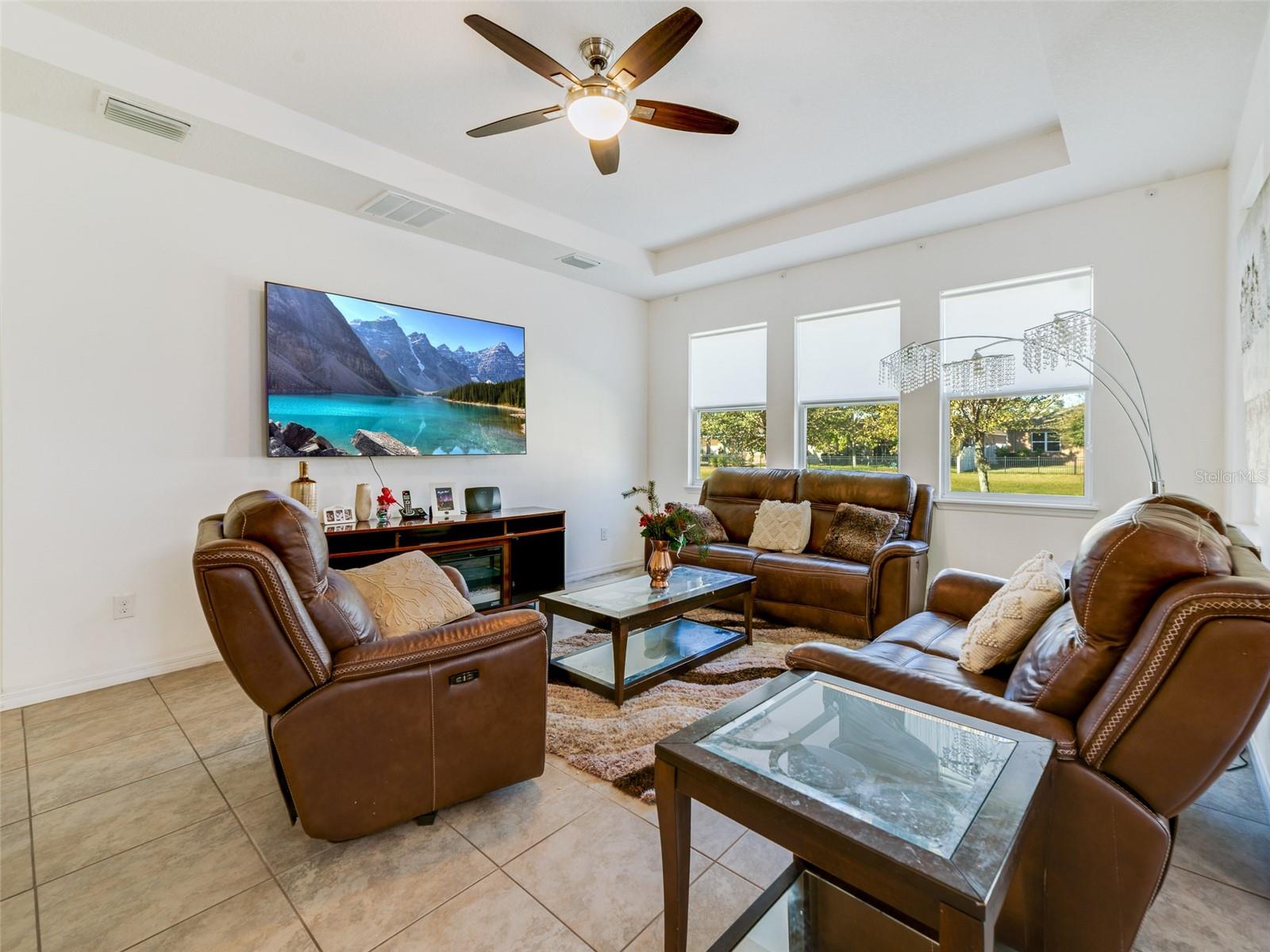 Image 10 of 32 For 11607 Warren Oaks Place