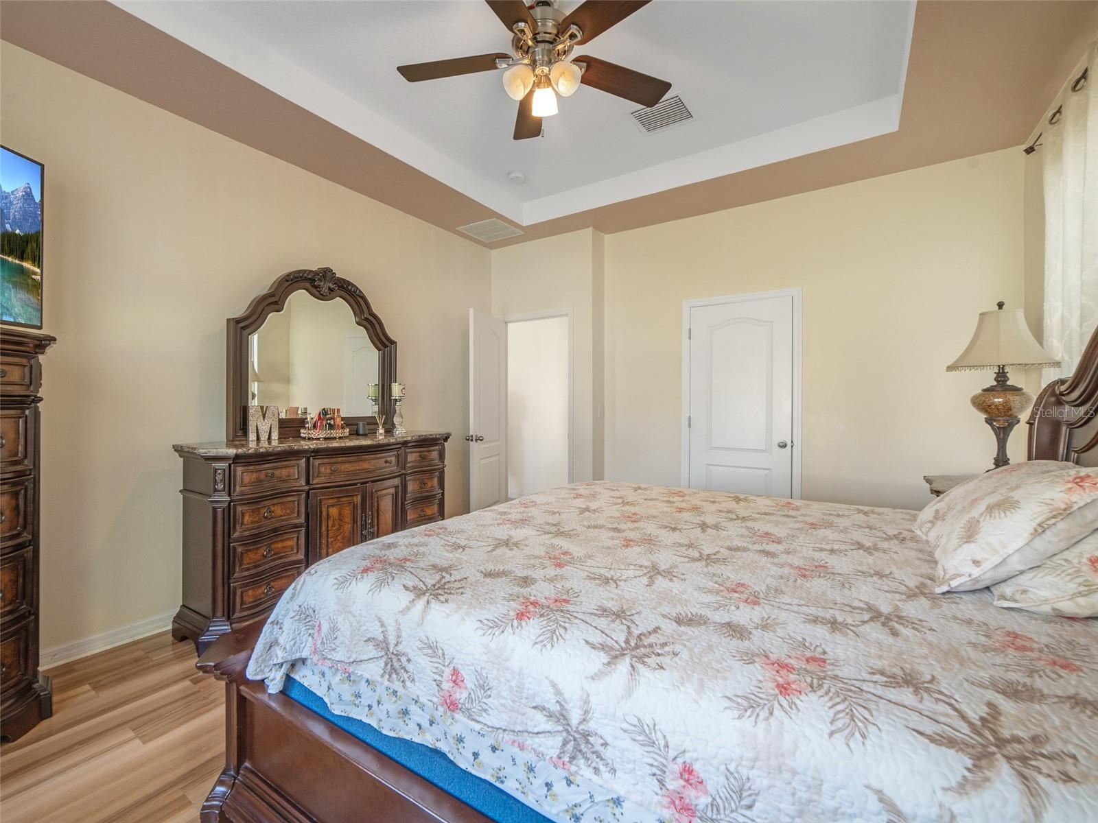 Image 14 of 32 For 11607 Warren Oaks Place