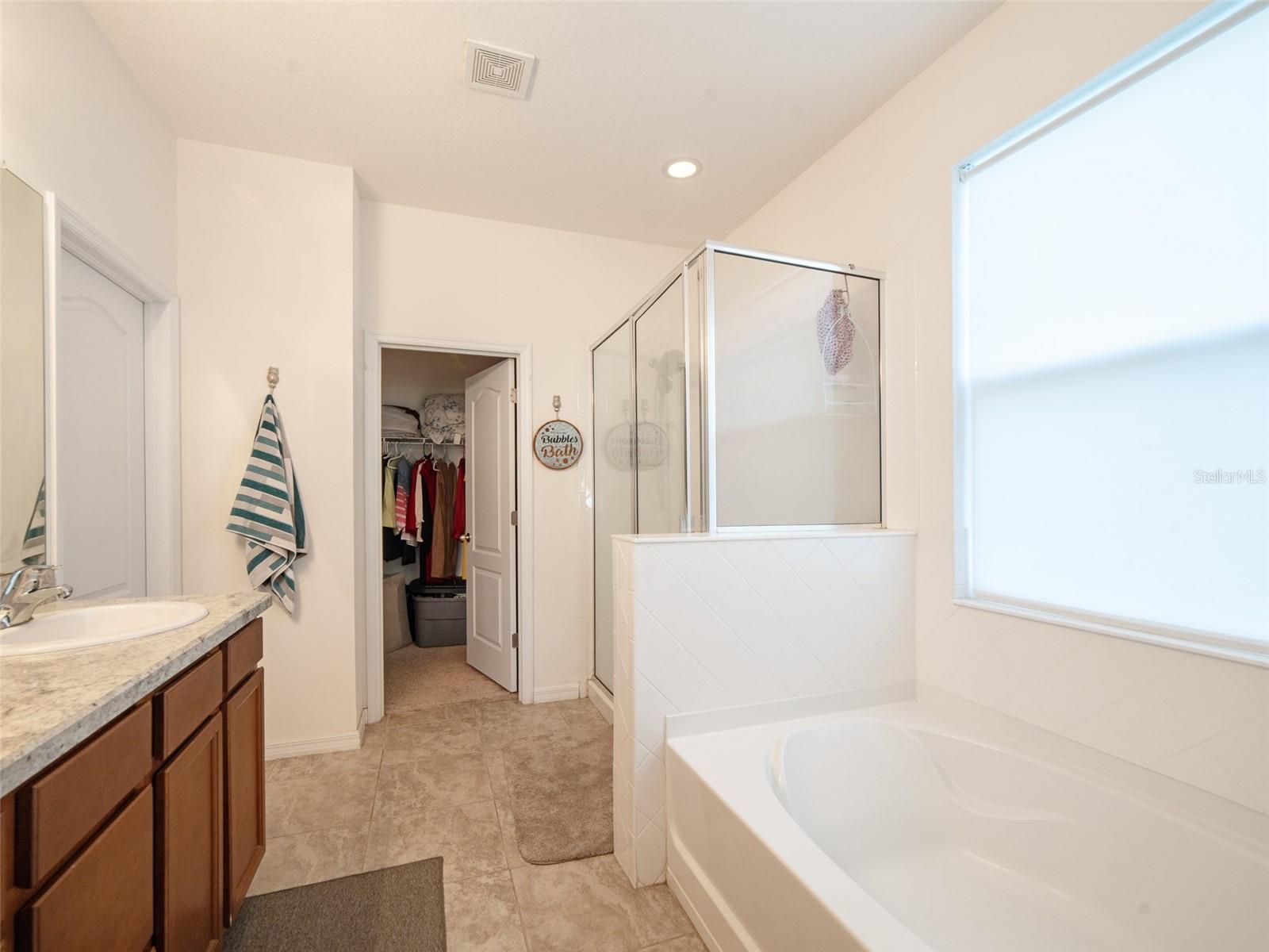 Image 16 of 32 For 11607 Warren Oaks Place