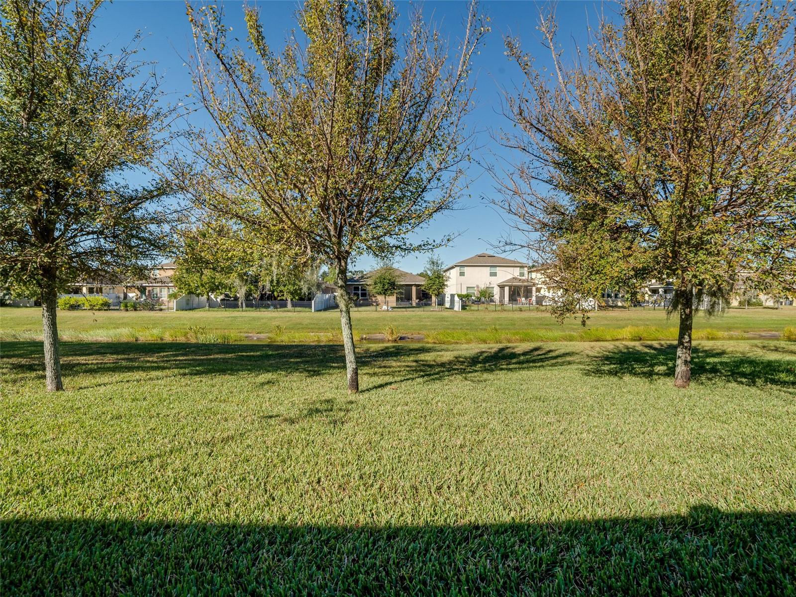 Image 27 of 32 For 11607 Warren Oaks Place