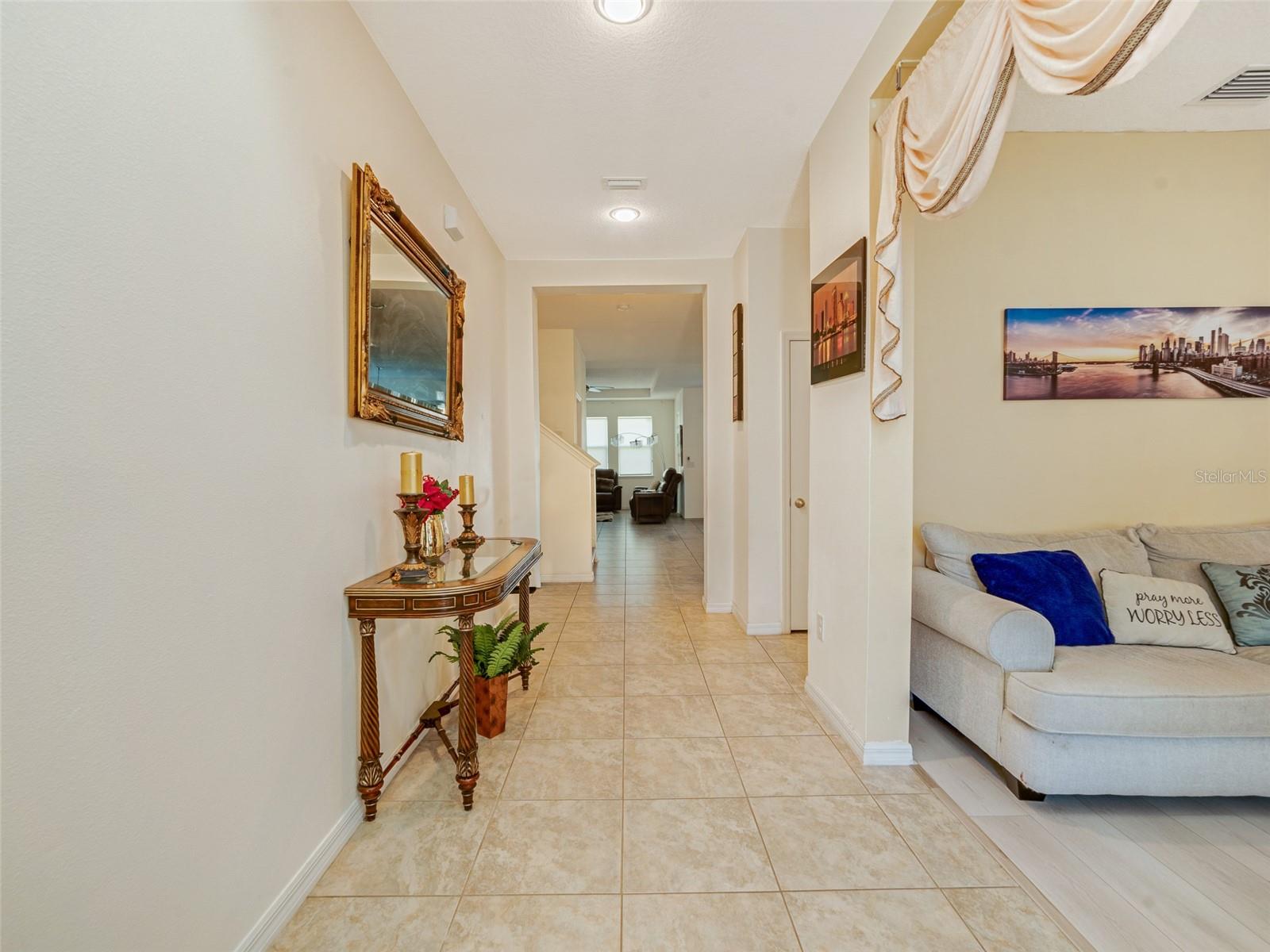 Image 4 of 32 For 11607 Warren Oaks Place