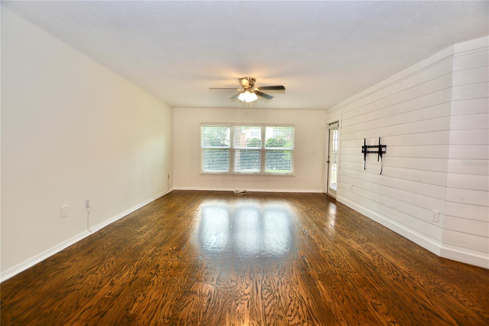 Image 10 of 50 For 895 Normandy Trace Road 895