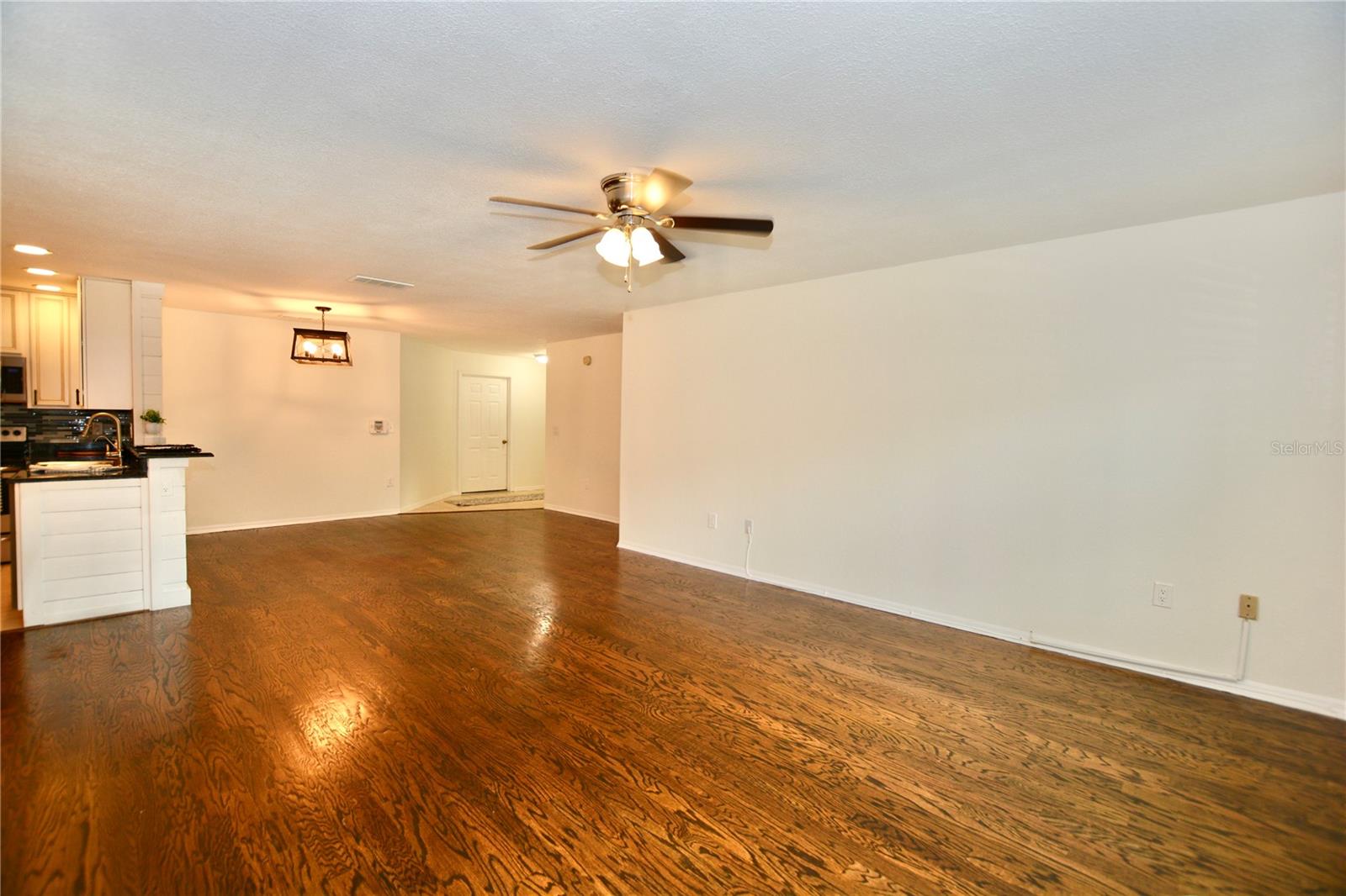 Image 13 of 50 For 895 Normandy Trace Road 895