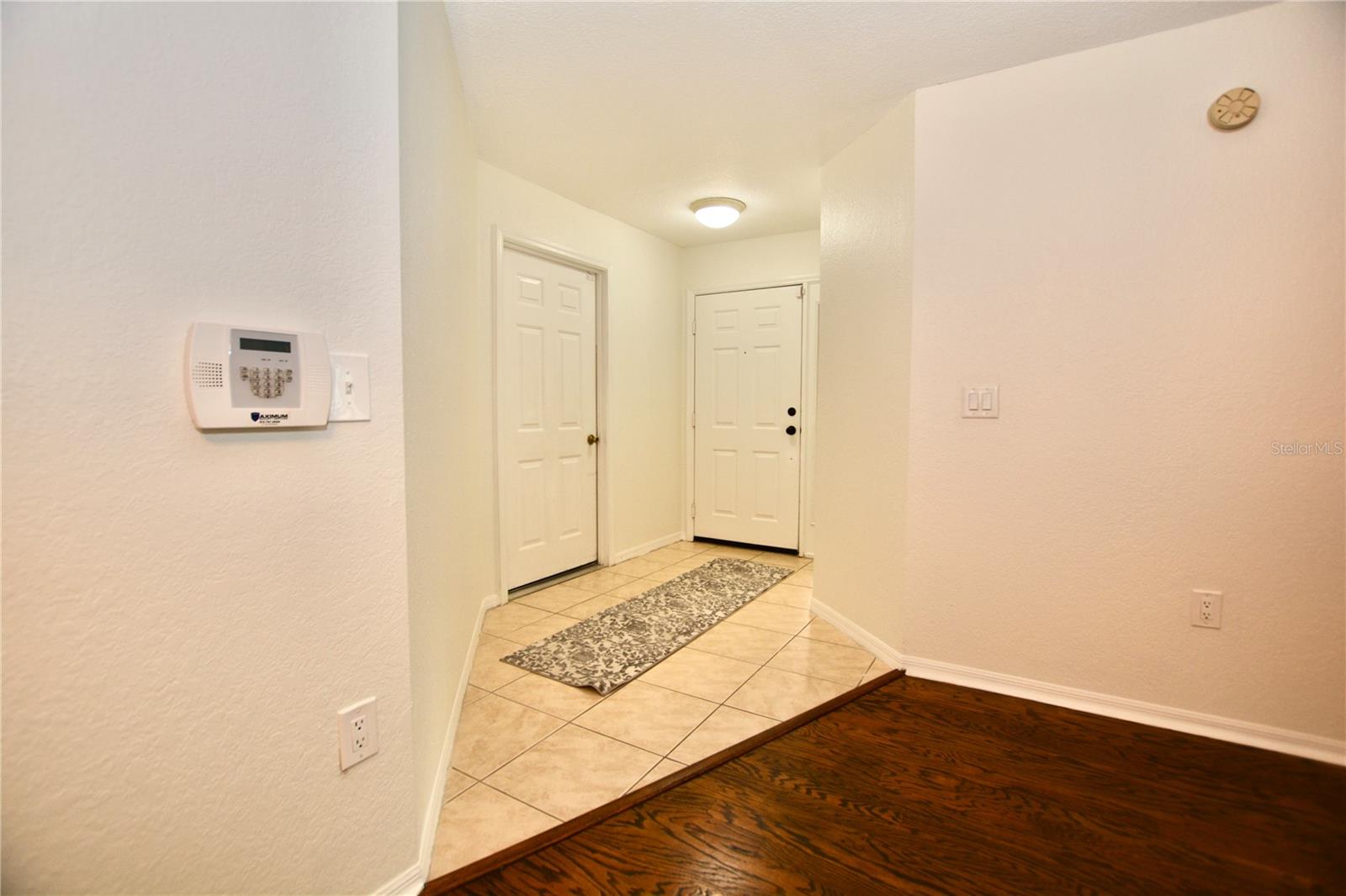 Image 7 of 50 For 895 Normandy Trace Road 895