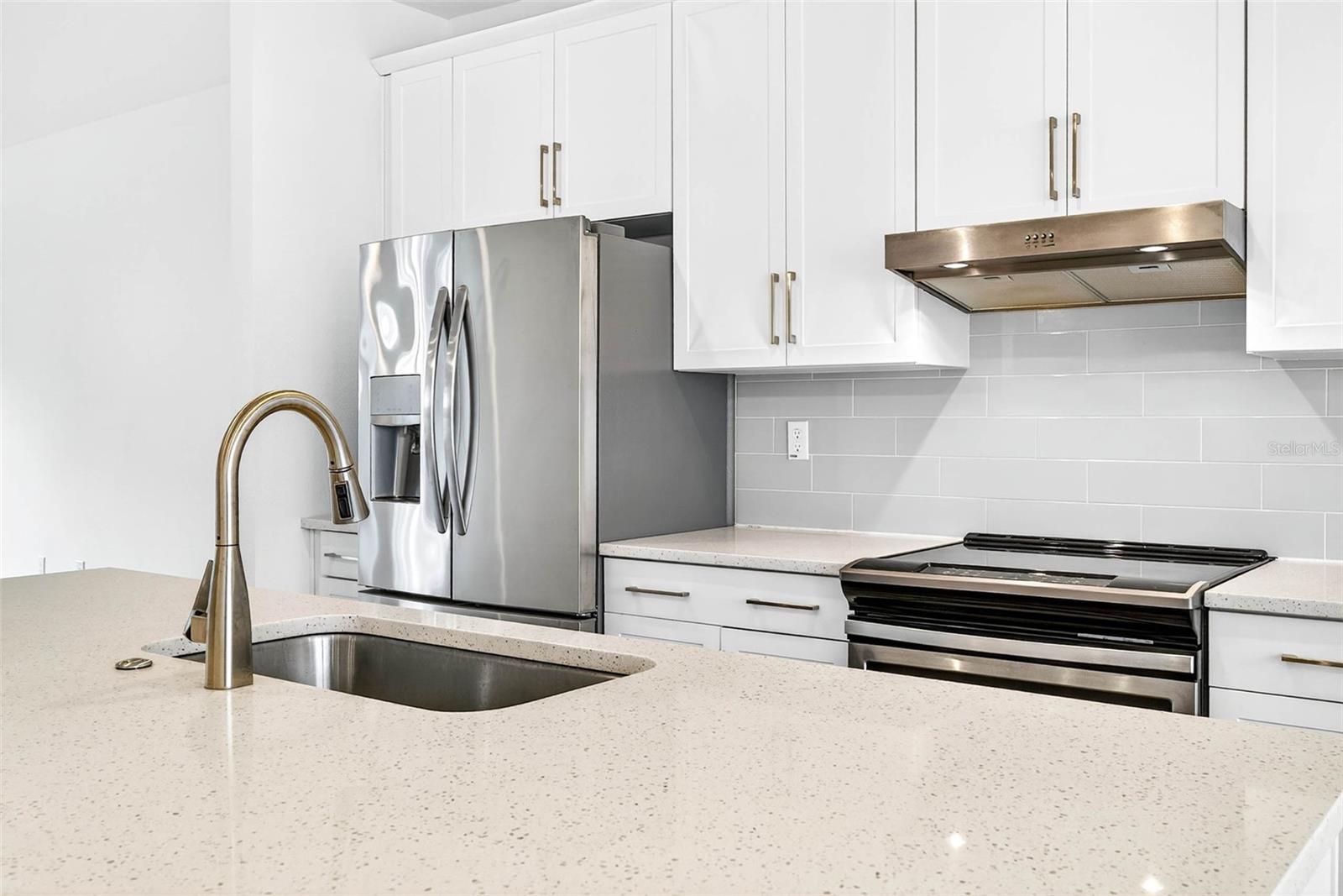 Image 15 of 67 For 2649 1st Avenue N