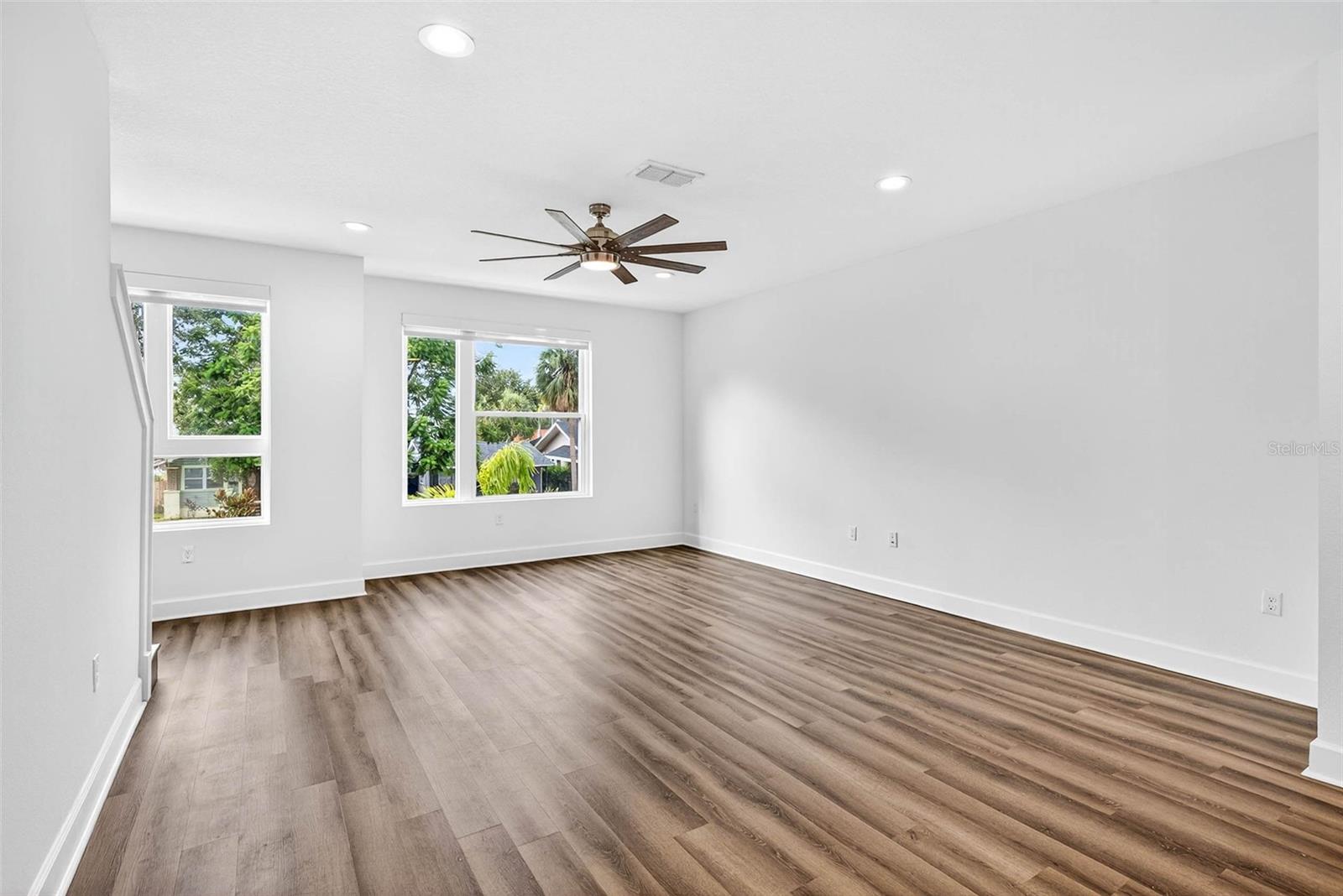 Image 20 of 67 For 2649 1st Avenue N