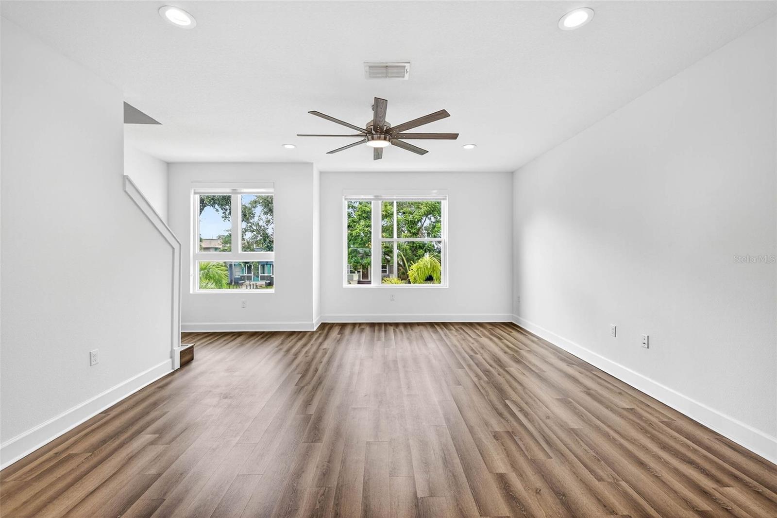 Image 21 of 67 For 2649 1st Avenue N