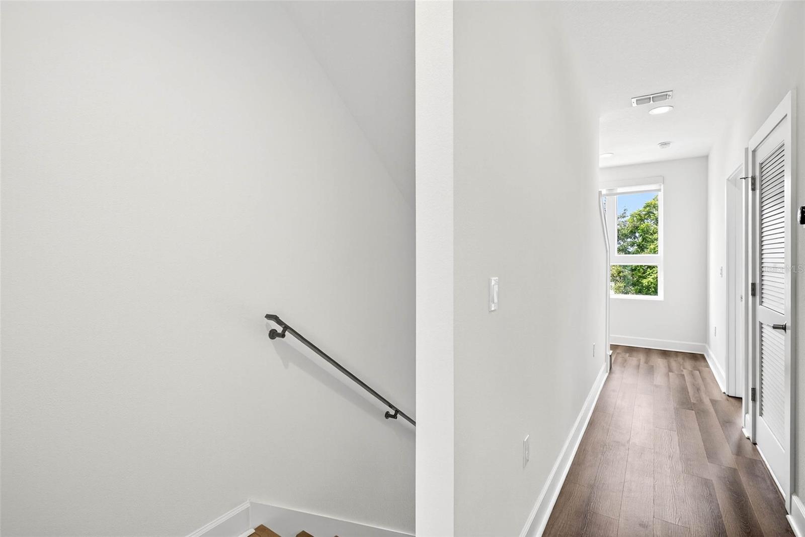 Image 26 of 67 For 2649 1st Avenue N