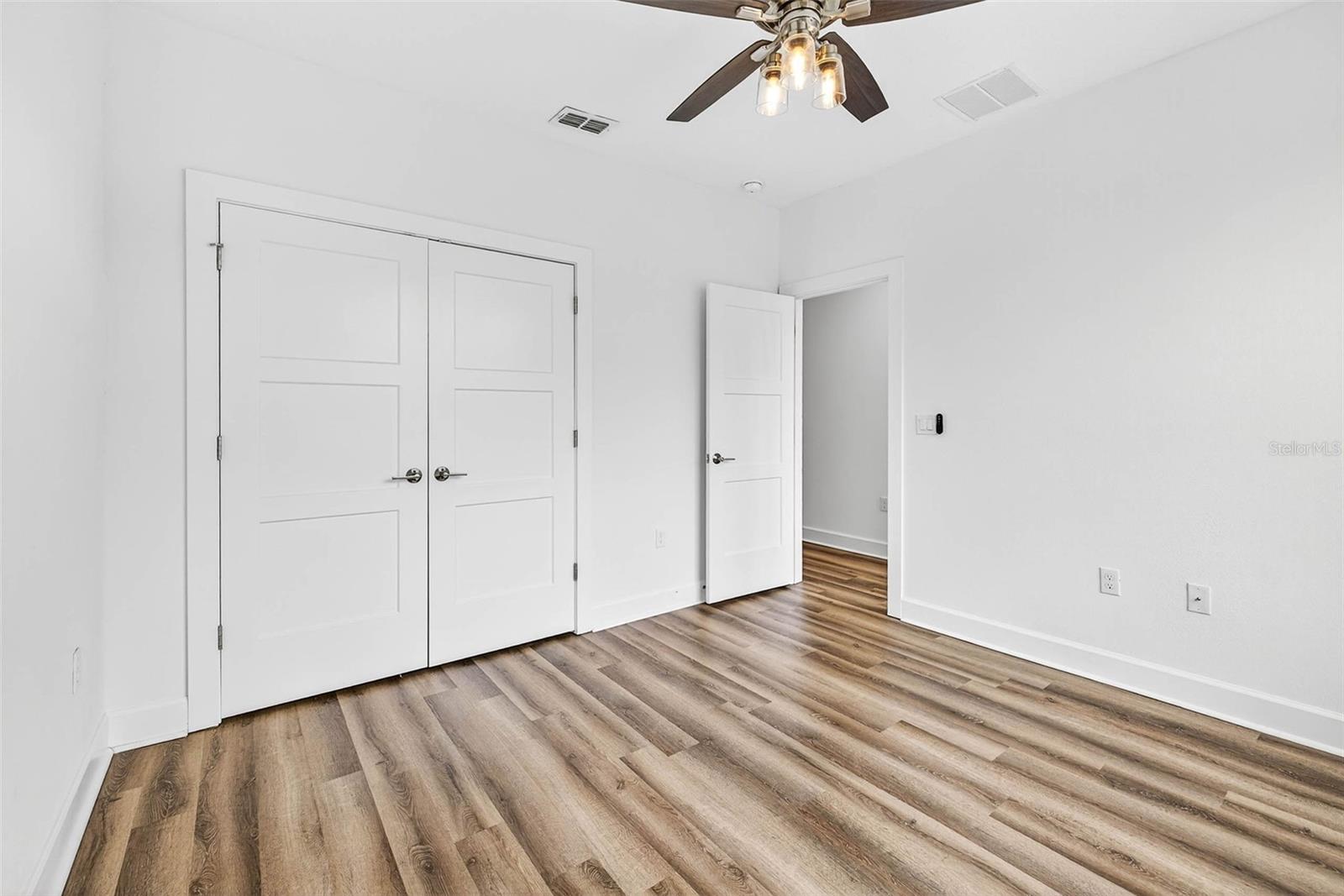 Image 29 of 67 For 2649 1st Avenue N