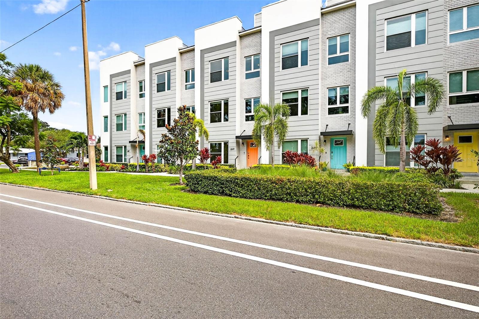 Image 3 of 67 For 2649 1st Avenue N