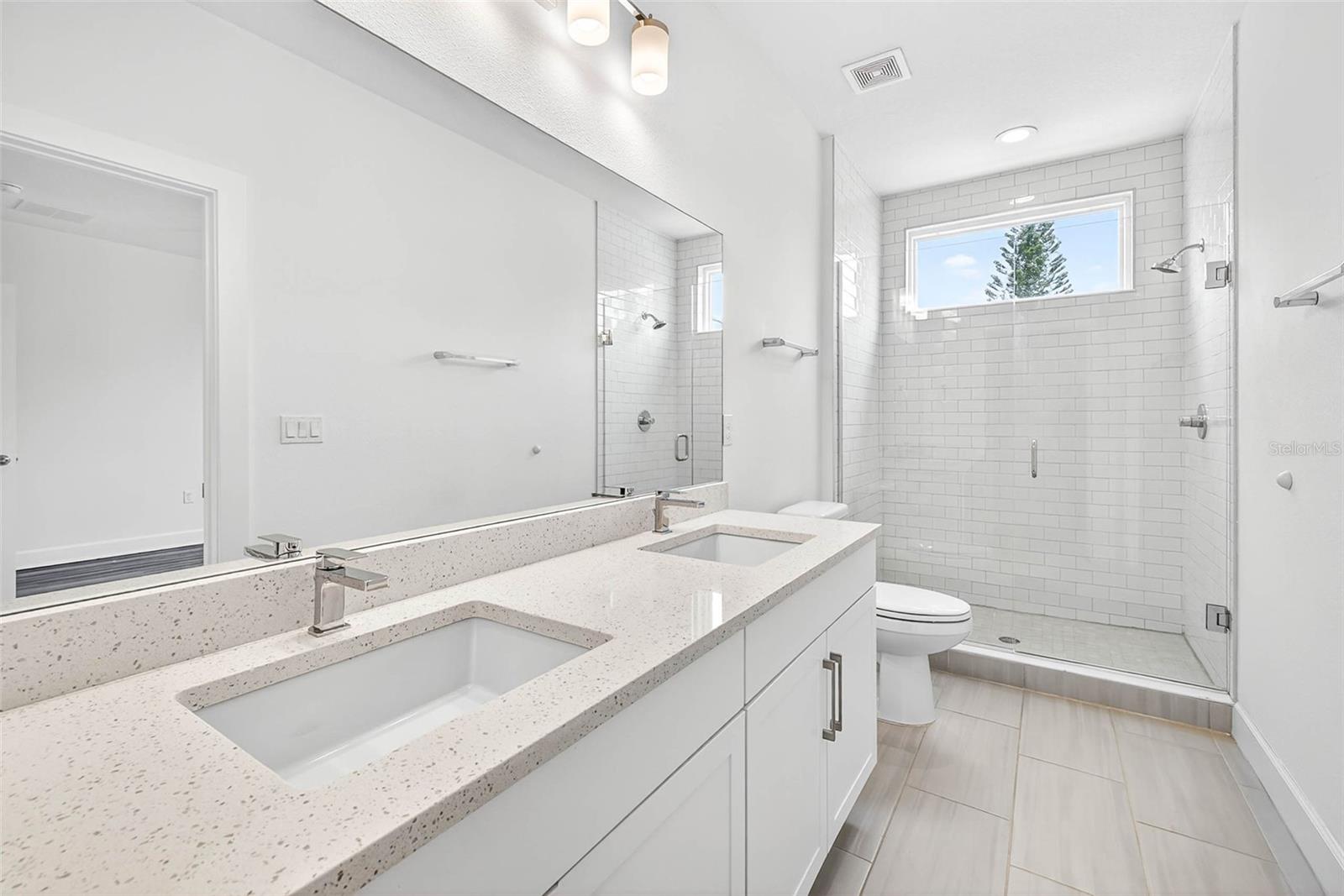 Image 34 of 67 For 2649 1st Avenue N