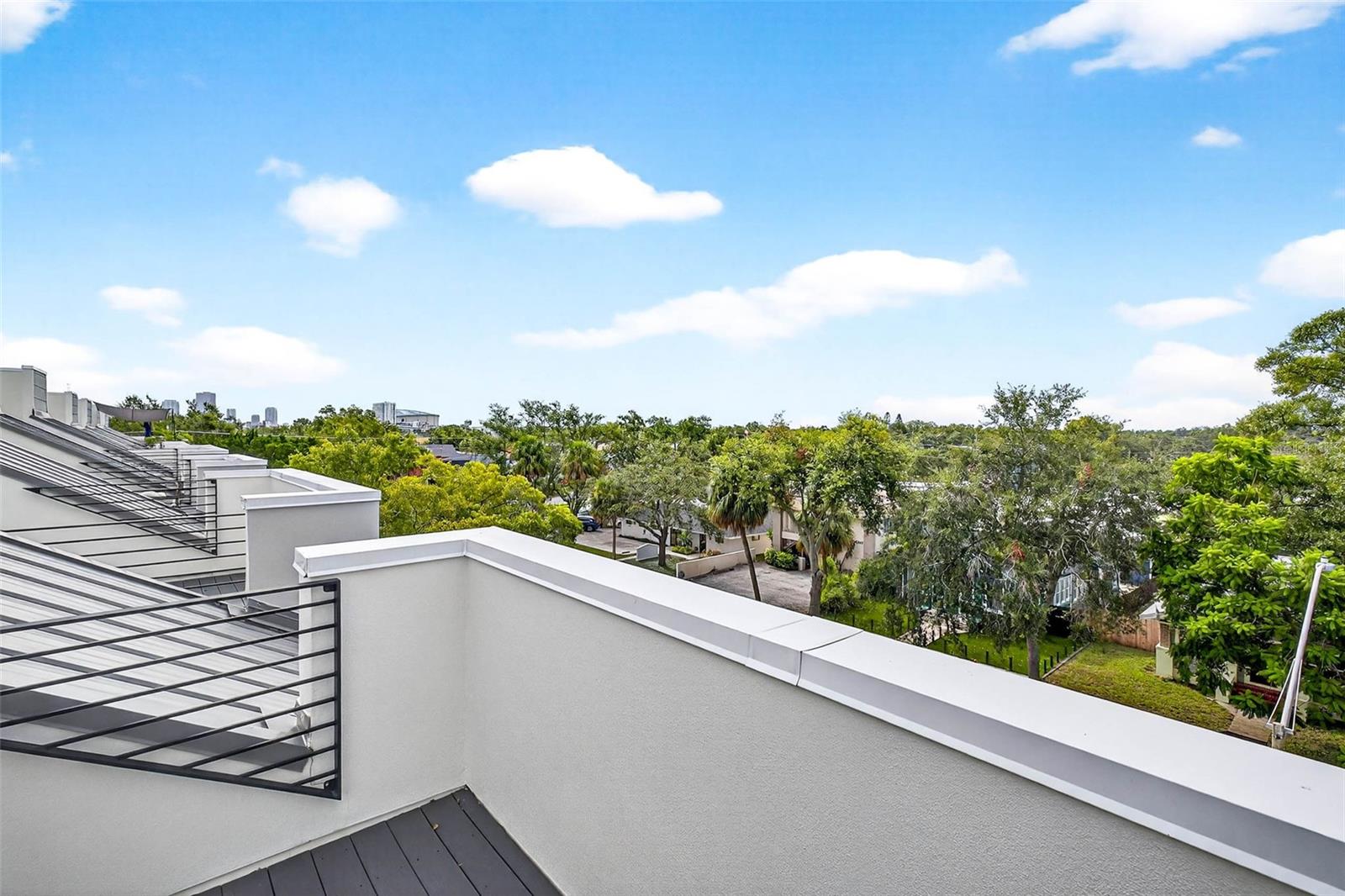 Image 40 of 67 For 2649 1st Avenue N