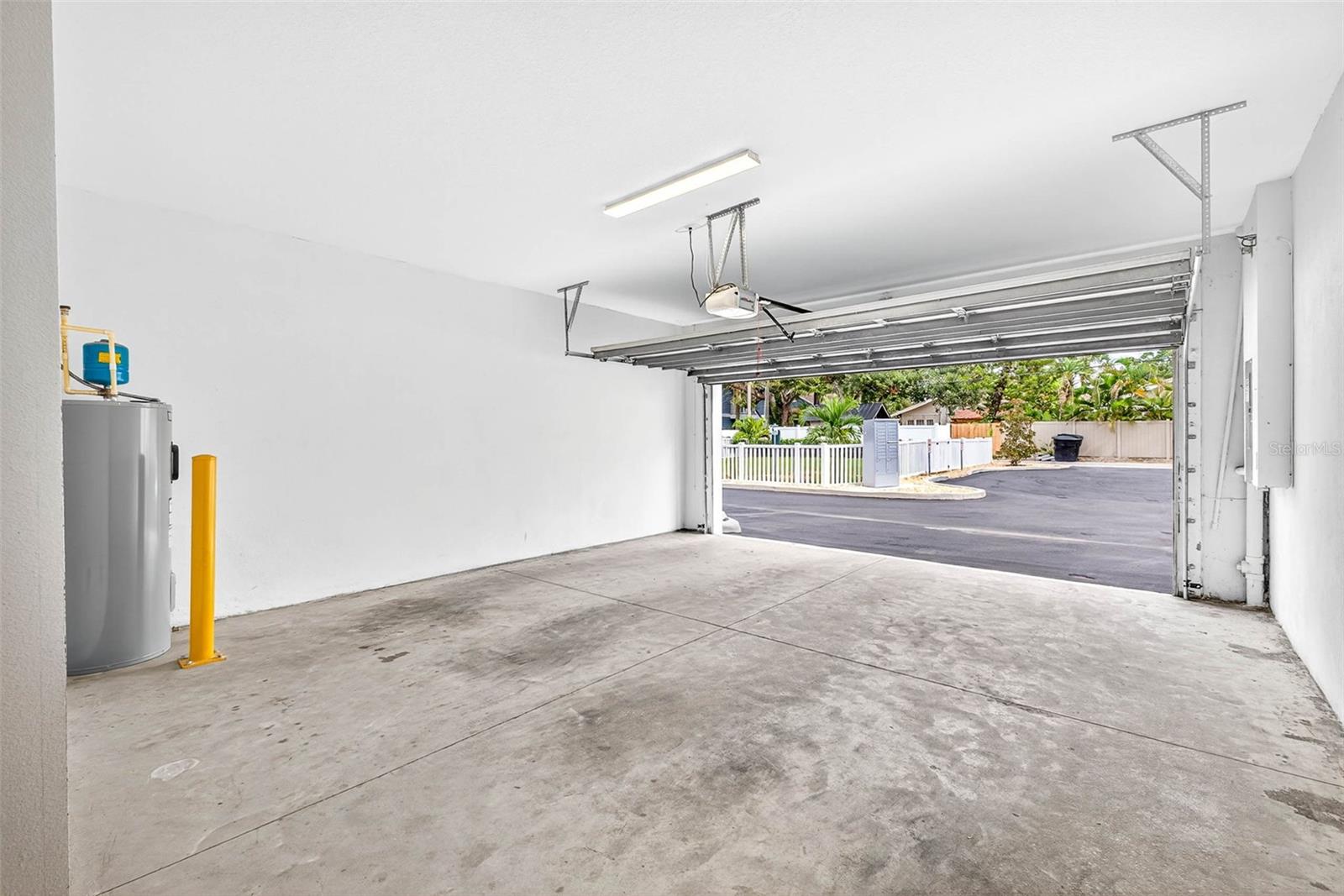 Image 44 of 67 For 2649 1st Avenue N