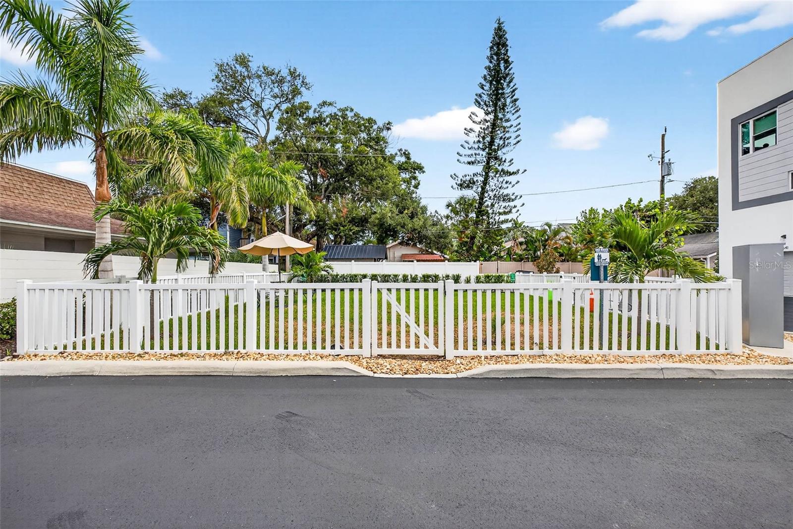 Image 45 of 67 For 2649 1st Avenue N