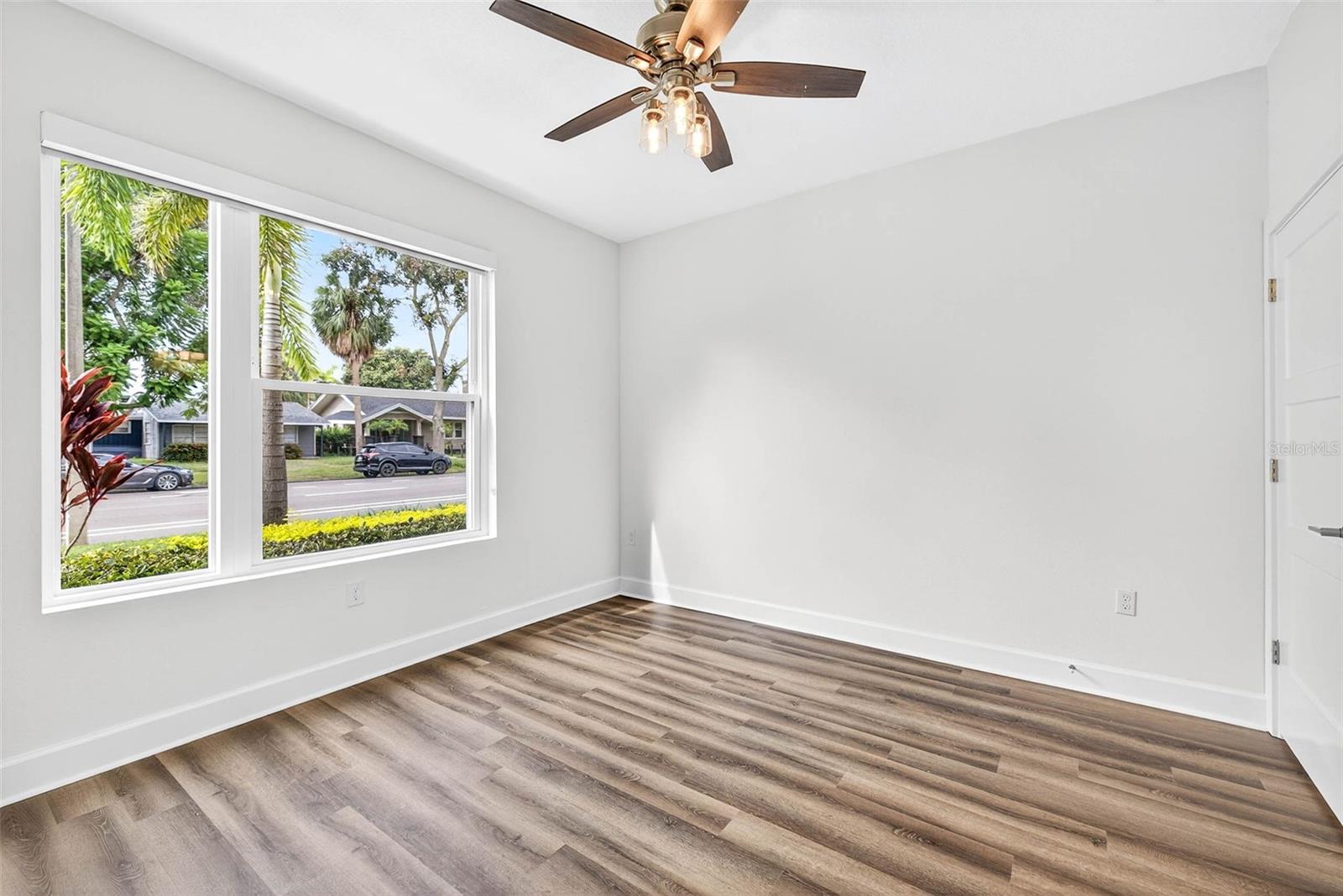 Image 9 of 67 For 2649 1st Avenue N