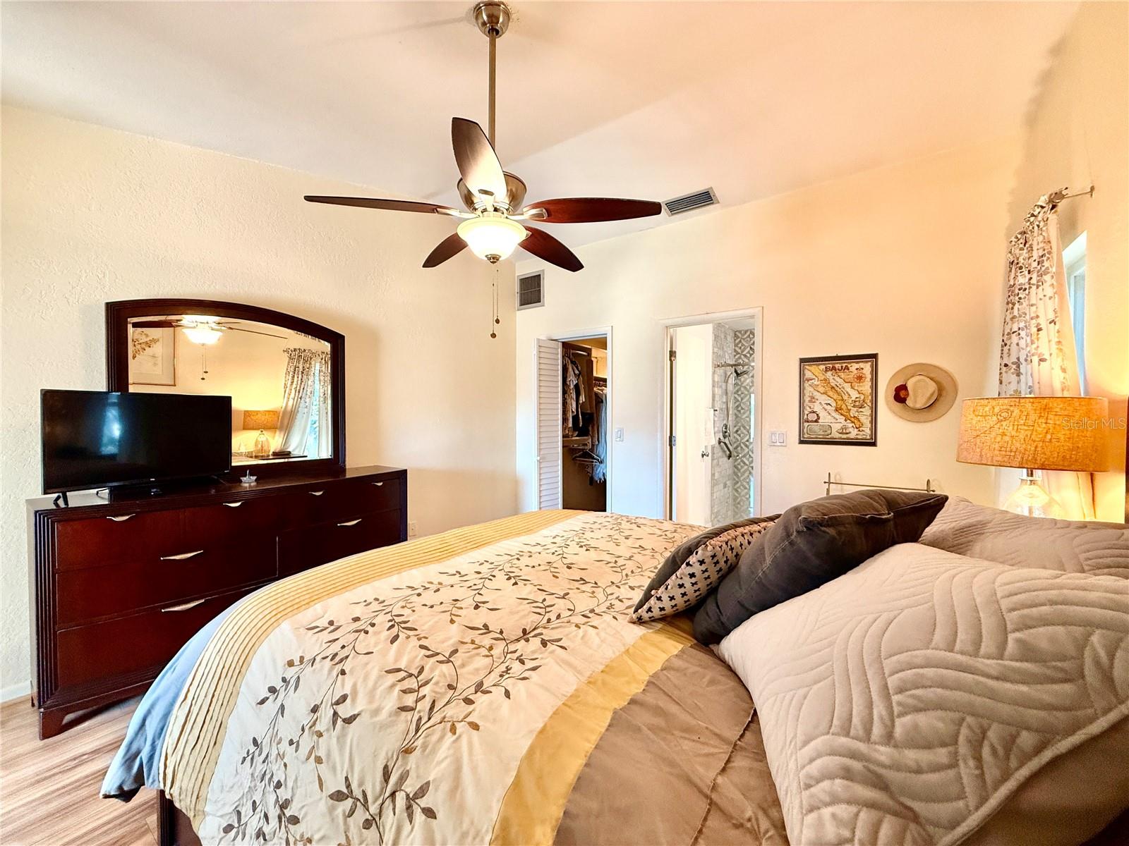 Image 17 of 42 For 9200 Walsingham Road