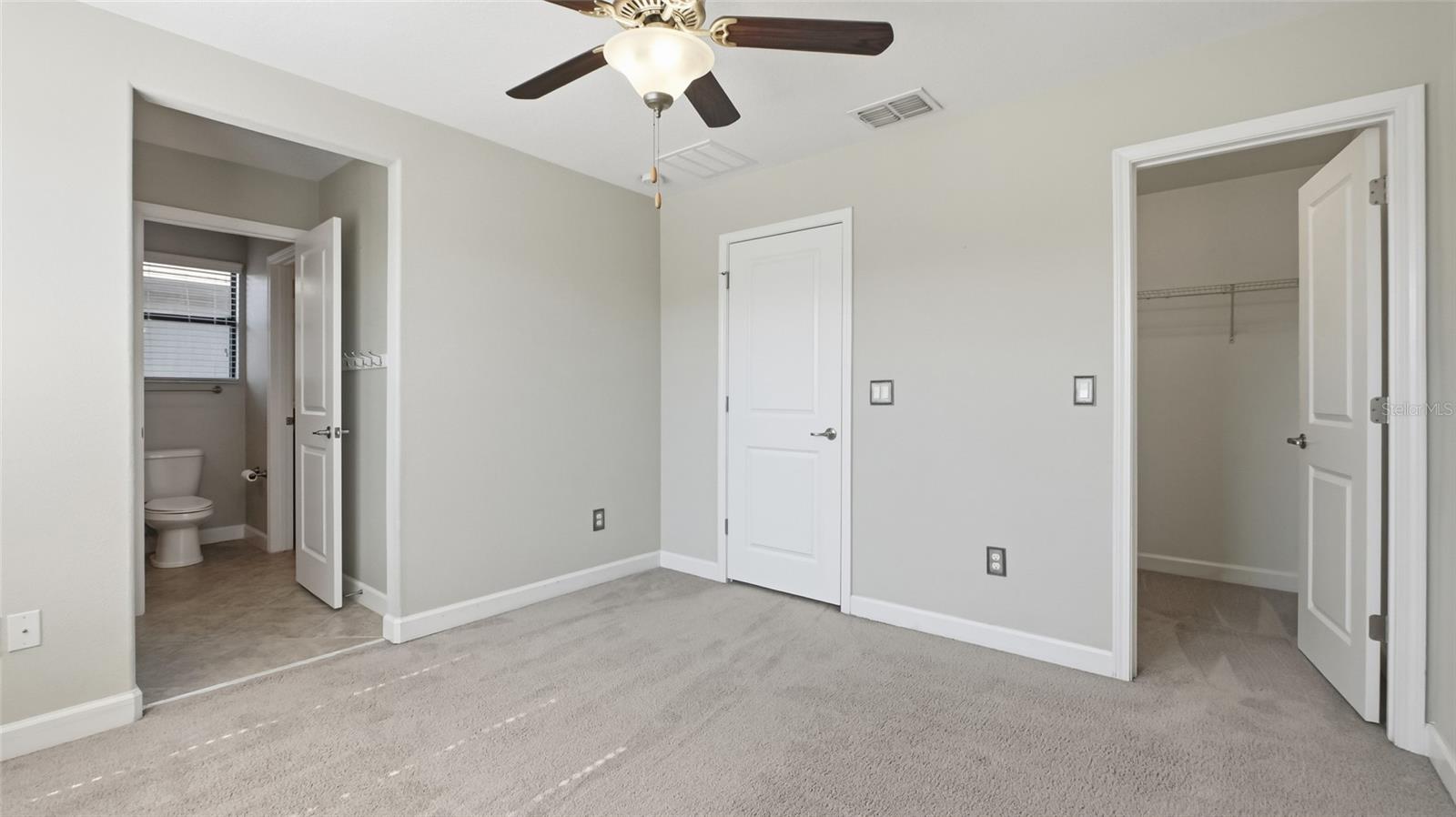 Image 35 of 49 For 28642 Tranquil Lake Circle