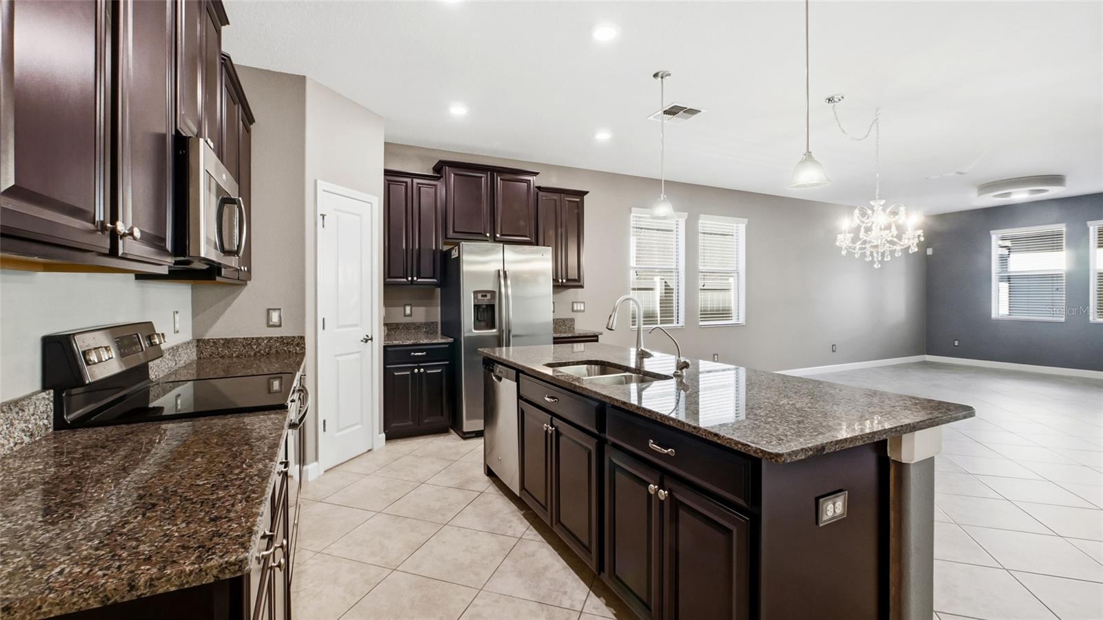 Image 9 of 49 For 28642 Tranquil Lake Circle