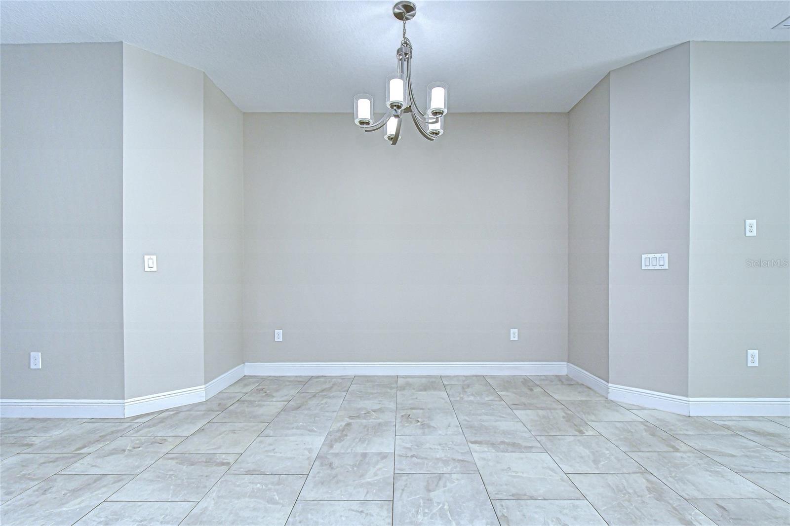 Image 13 of 30 For 13605 Circa Crossing Drive