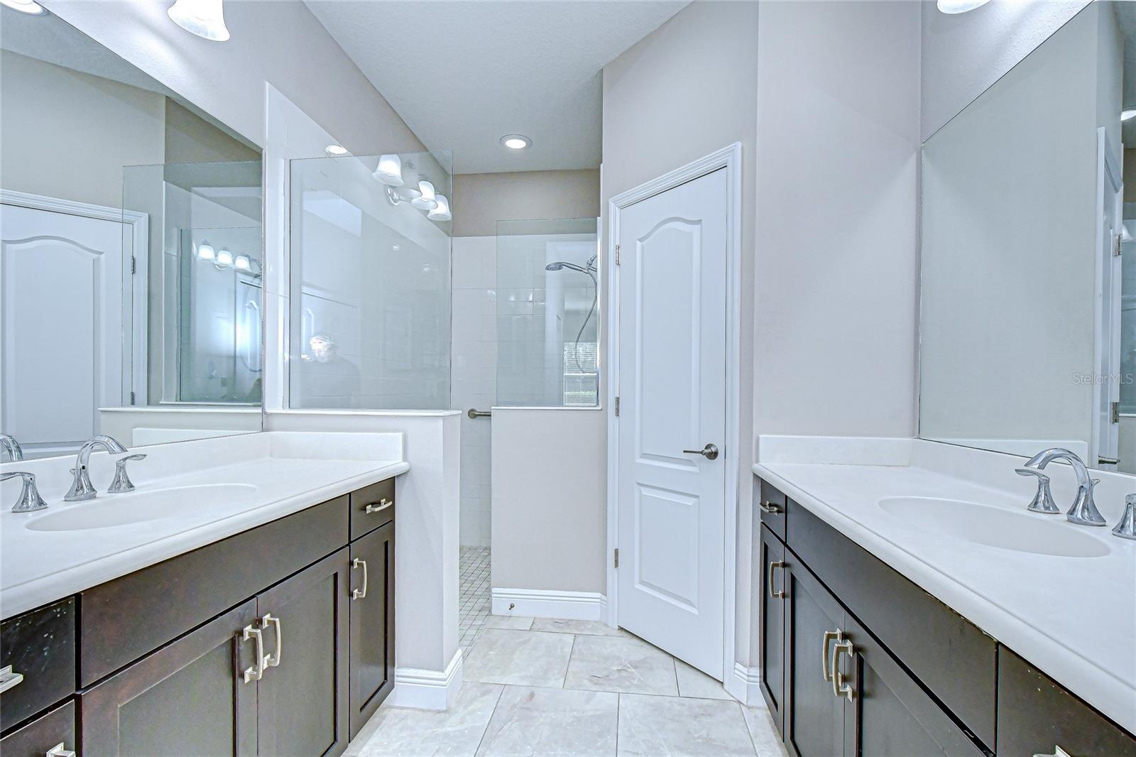 Image 19 of 30 For 13605 Circa Crossing Drive