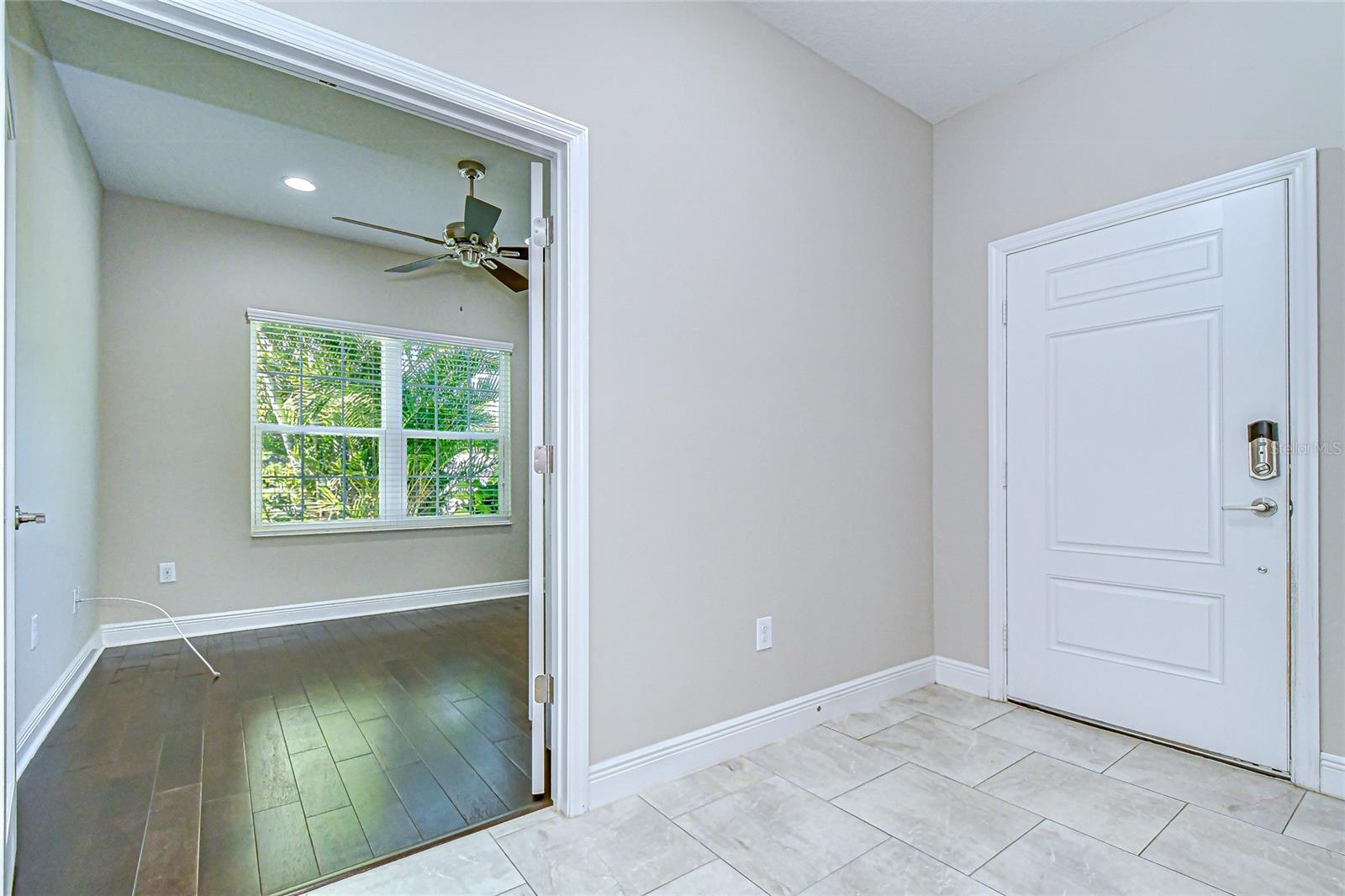 Image 6 of 30 For 13605 Circa Crossing Drive