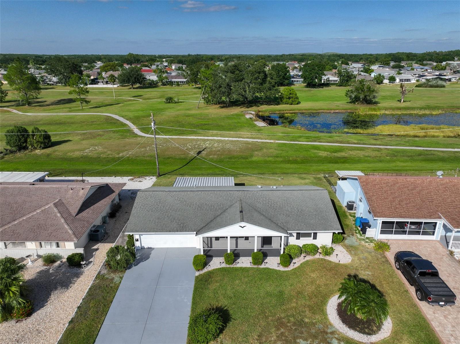 Image 4 of 39 For 611 Fox Hills Drive