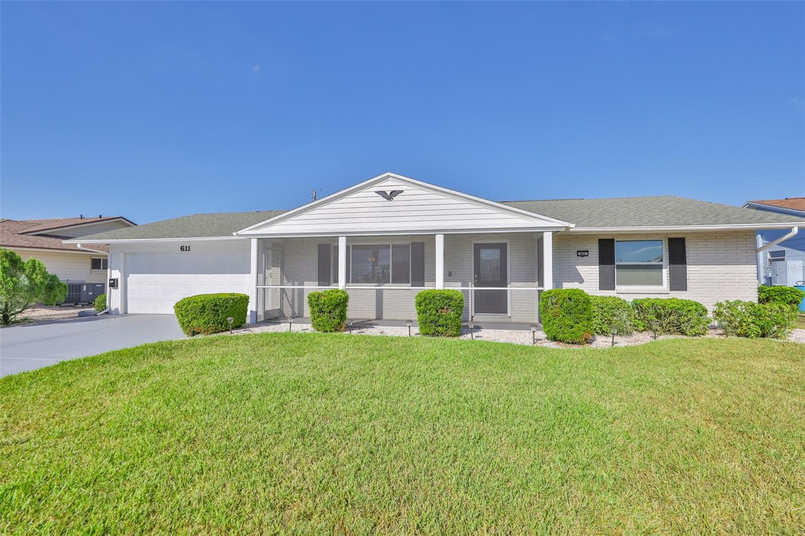 Image 5 of 39 For 611 Fox Hills Drive