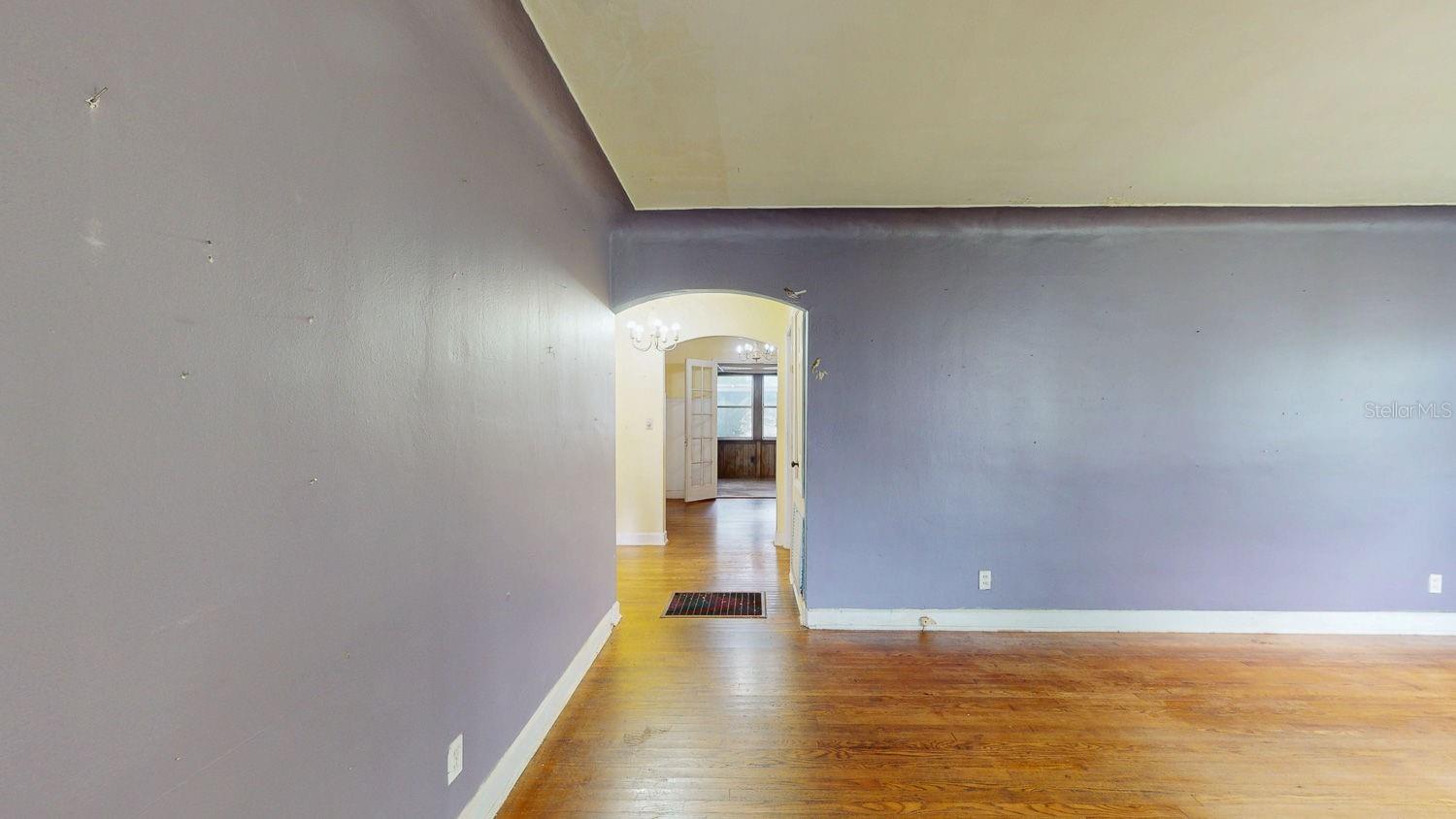 Image 11 of 79 For 834 53rd Avenue N