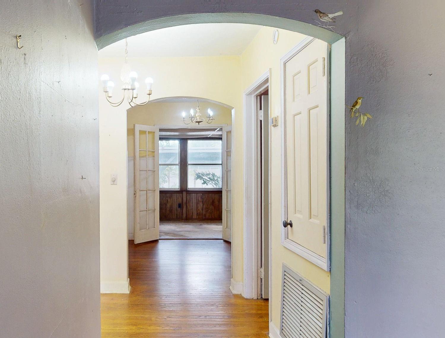 Image 12 of 79 For 834 53rd Avenue N