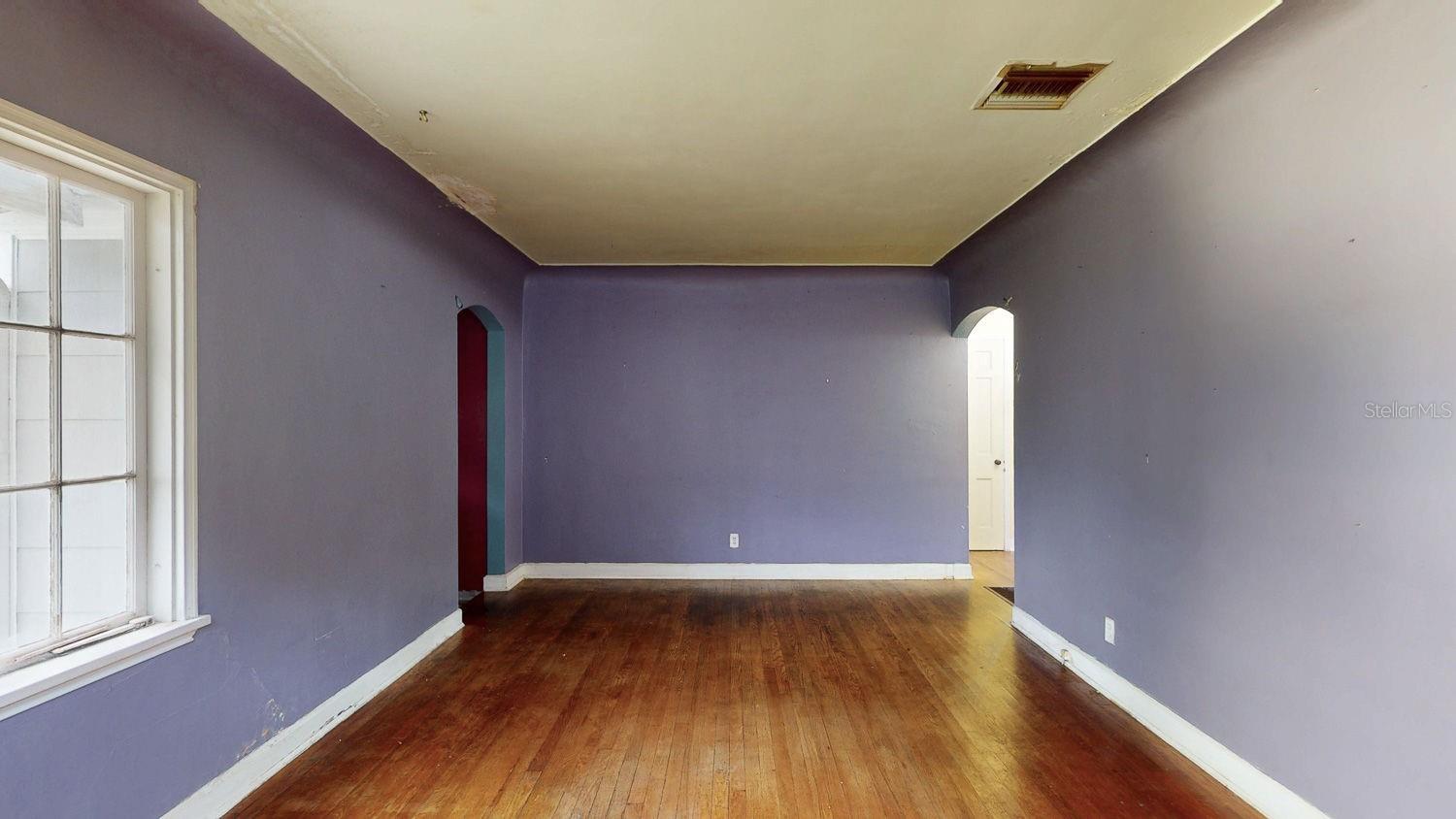 Image 21 of 79 For 834 53rd Avenue N