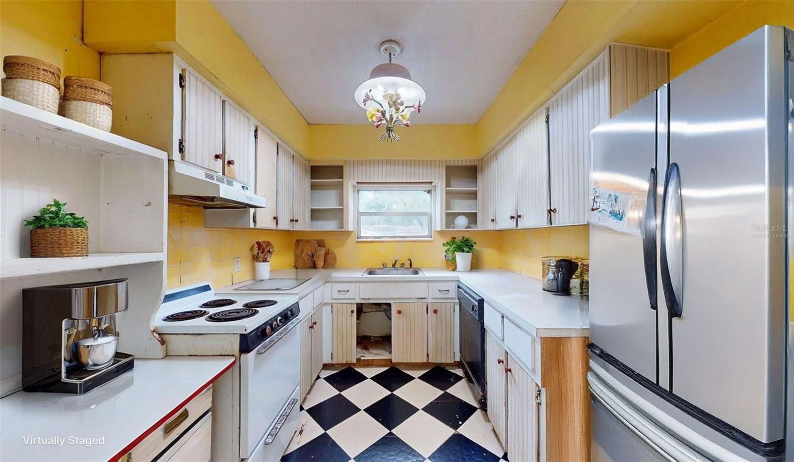 Image 33 of 79 For 834 53rd Avenue N