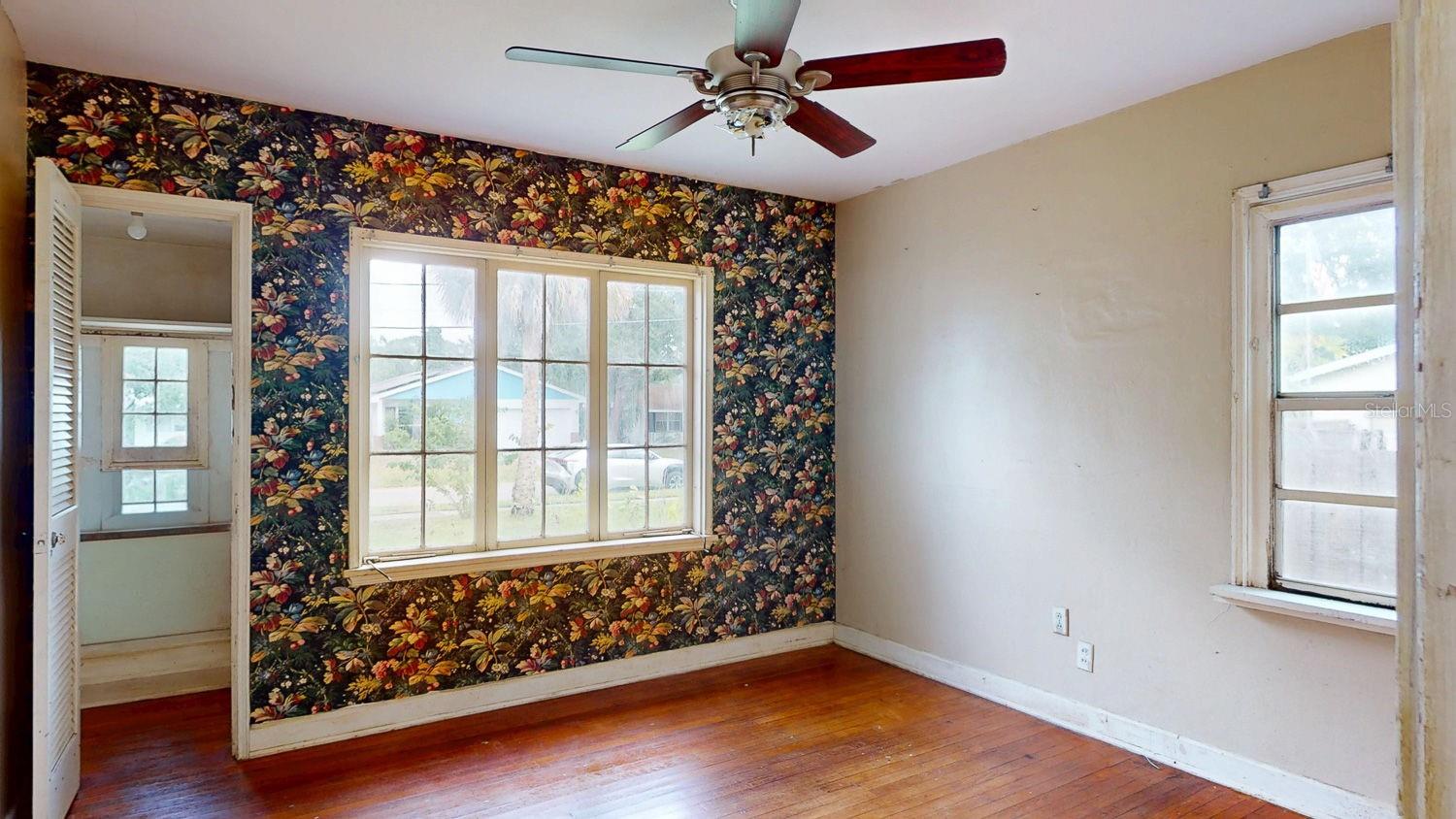 Image 52 of 79 For 834 53rd Avenue N