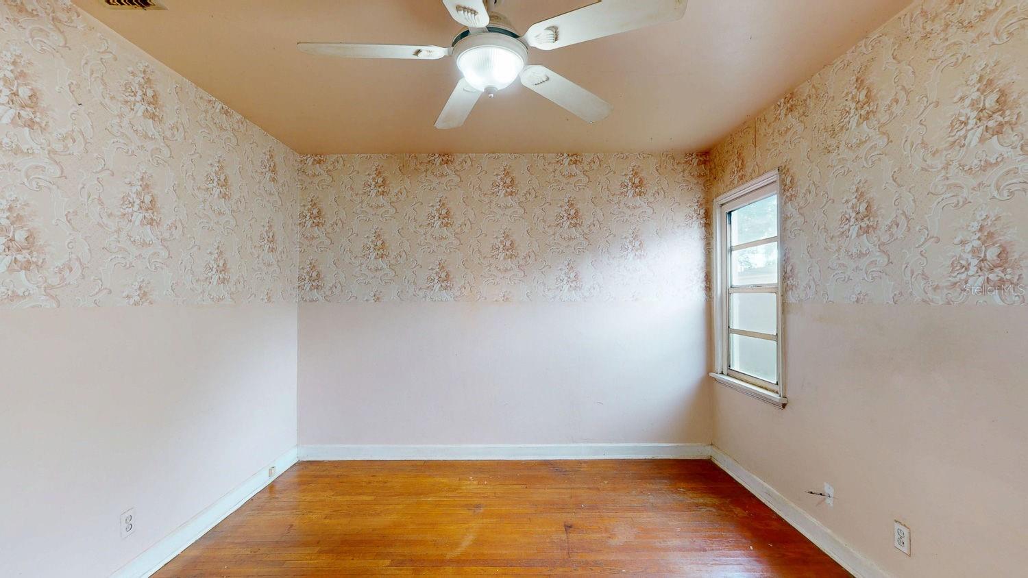 Image 56 of 79 For 834 53rd Avenue N