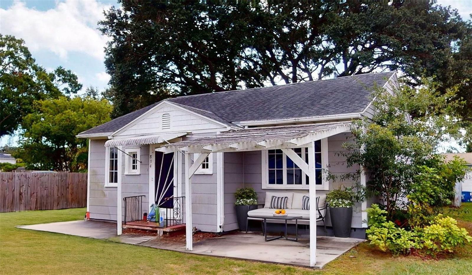 Image 6 of 79 For 834 53rd Avenue N