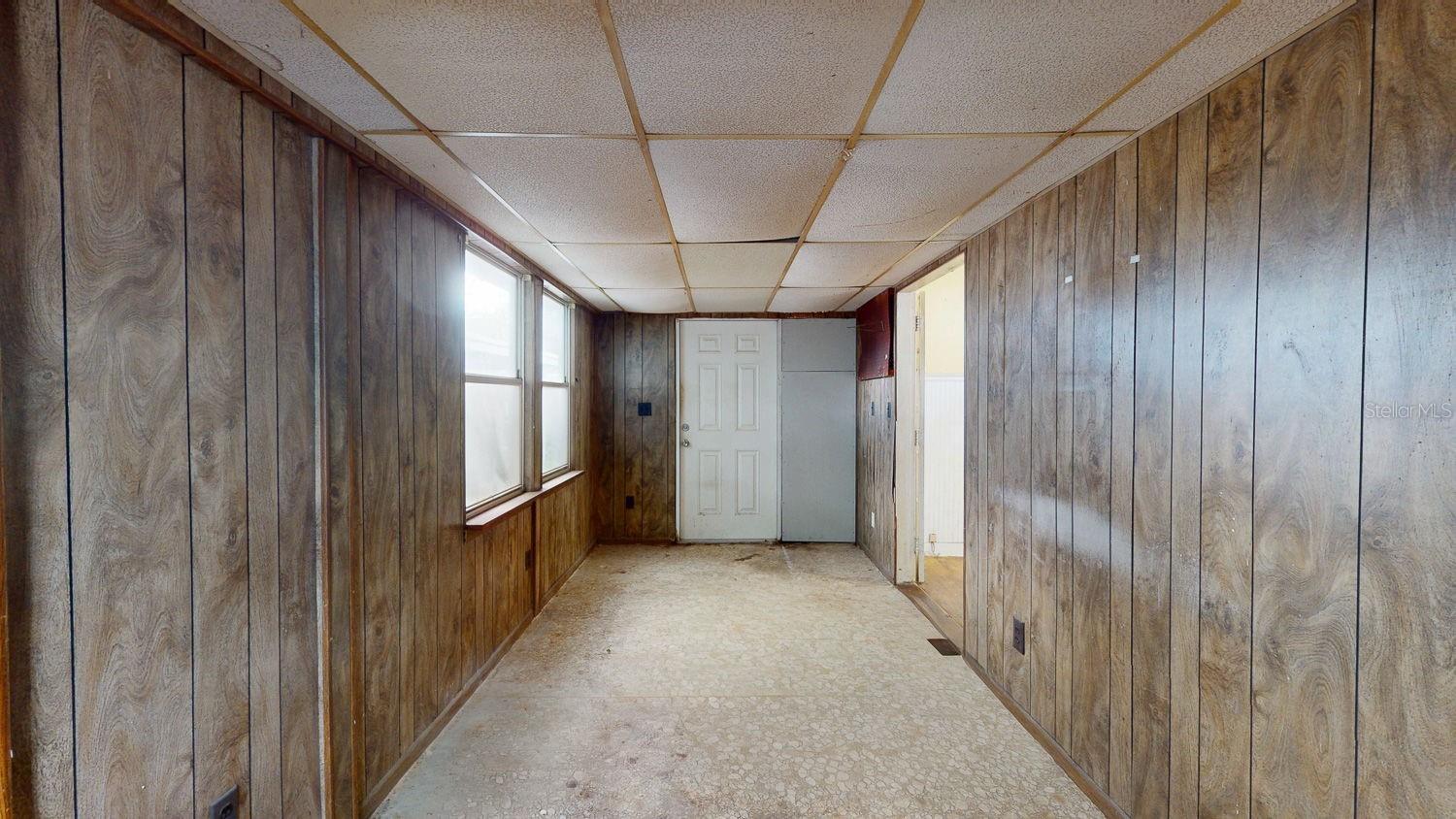 Image 65 of 79 For 834 53rd Avenue N