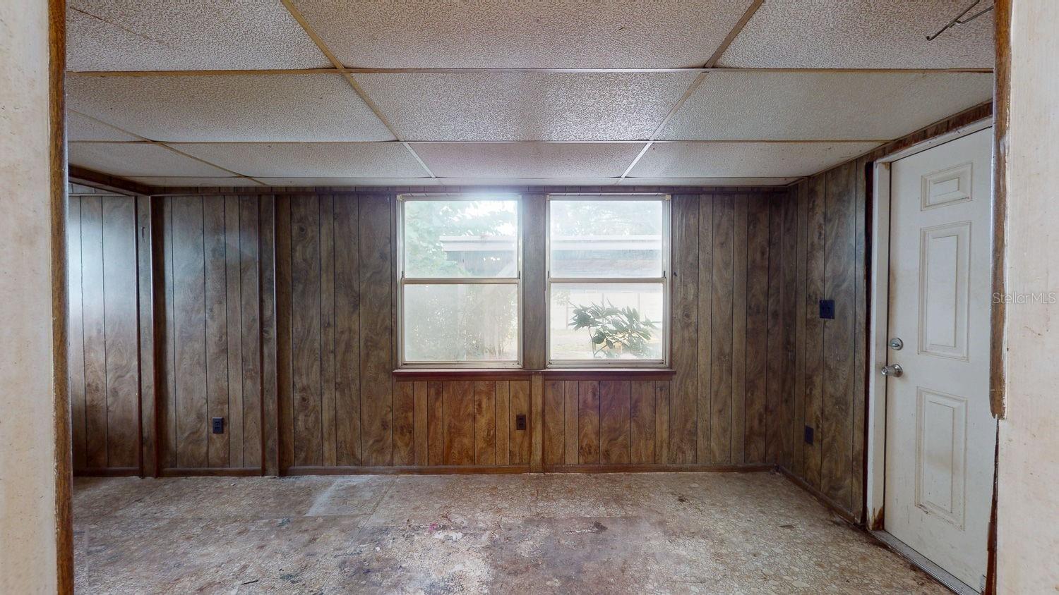 Image 69 of 79 For 834 53rd Avenue N