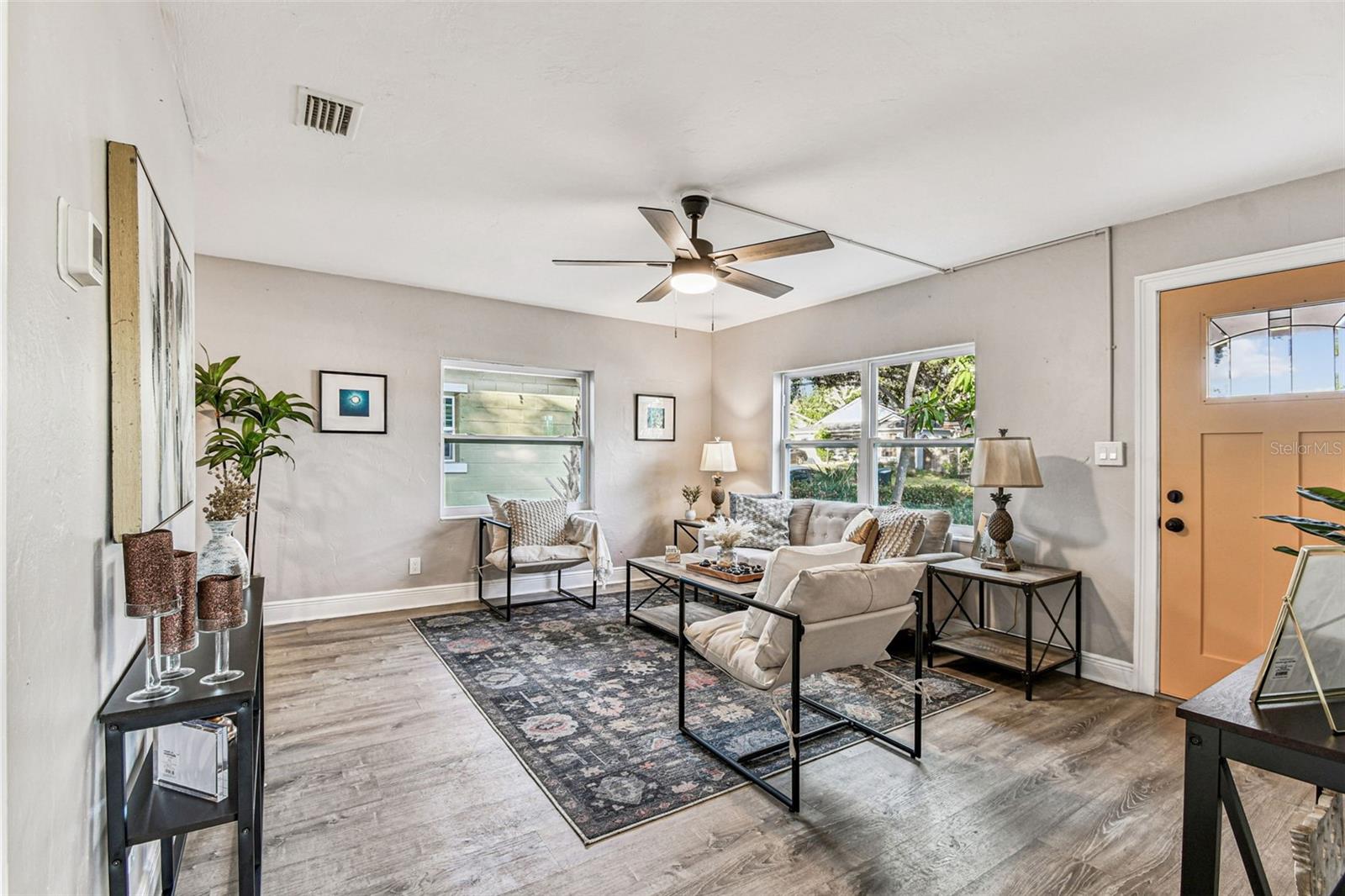 Image 5 of 15 For 2421 19th Street S