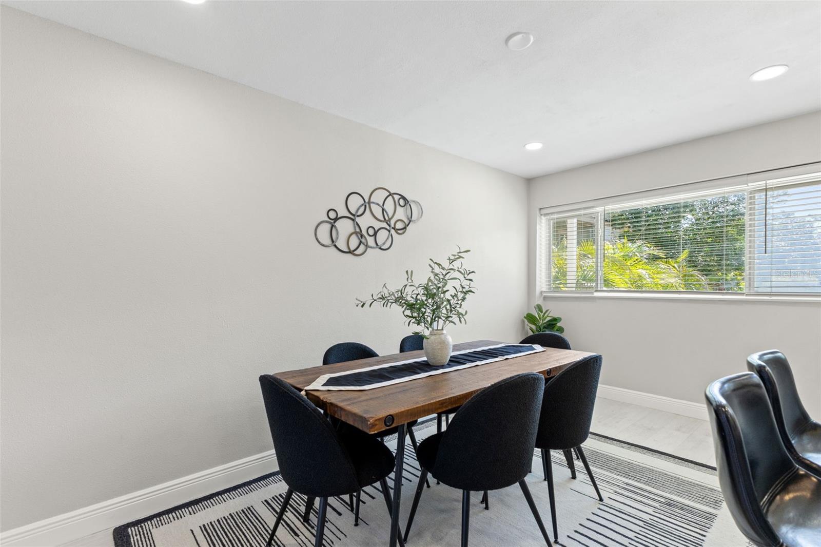 Image 19 of 56 For 785 23rd Avenue N