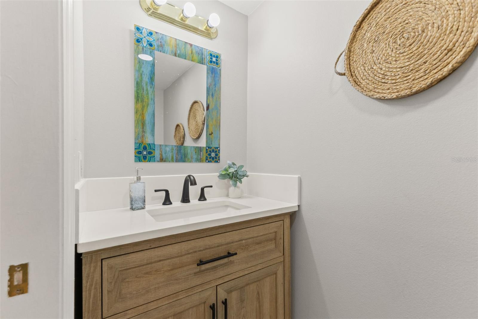 Image 20 of 56 For 785 23rd Avenue N