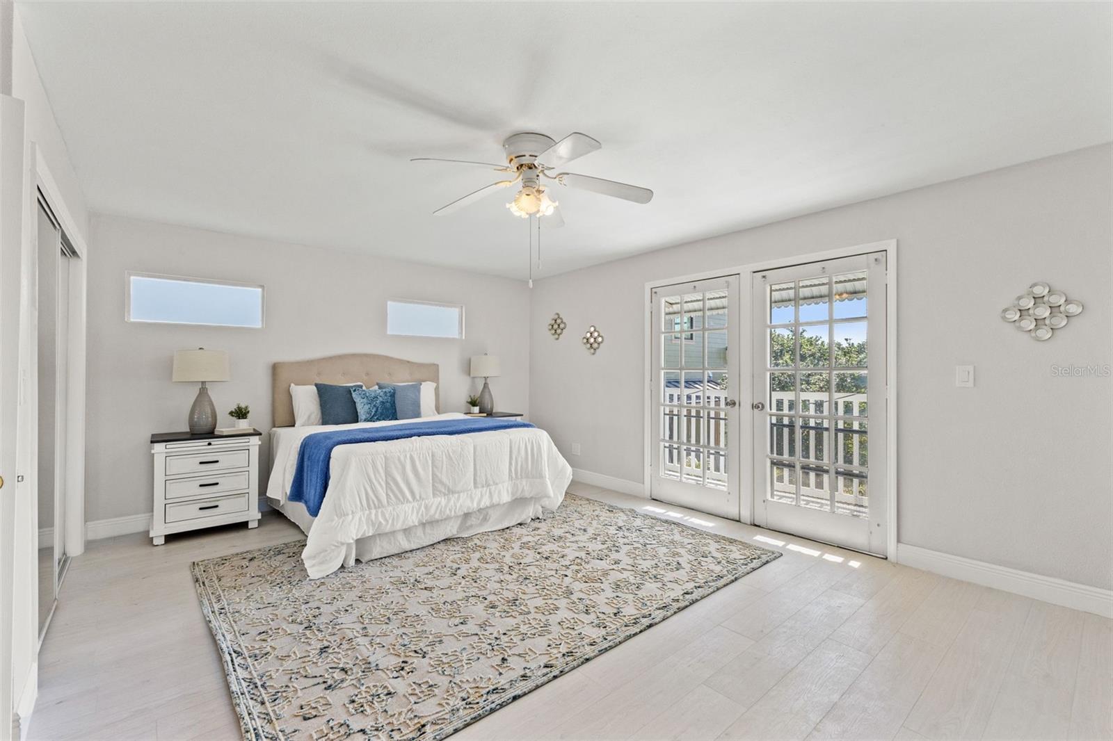 Image 23 of 56 For 785 23rd Avenue N