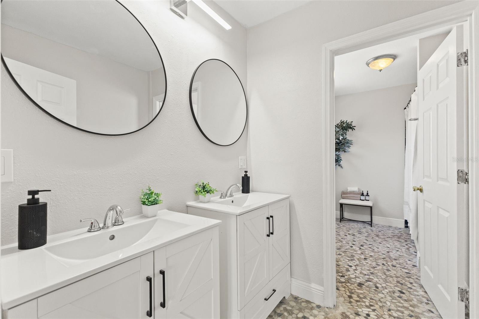 Image 29 of 56 For 785 23rd Avenue N