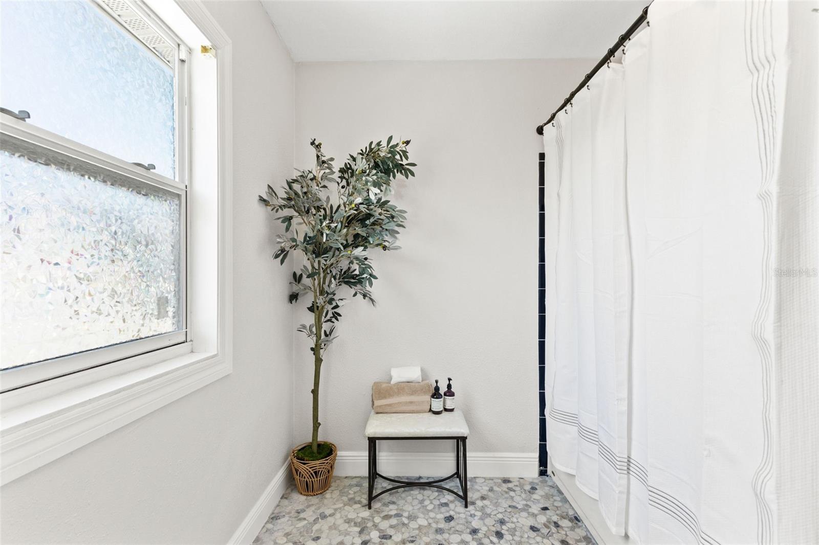 Image 30 of 56 For 785 23rd Avenue N