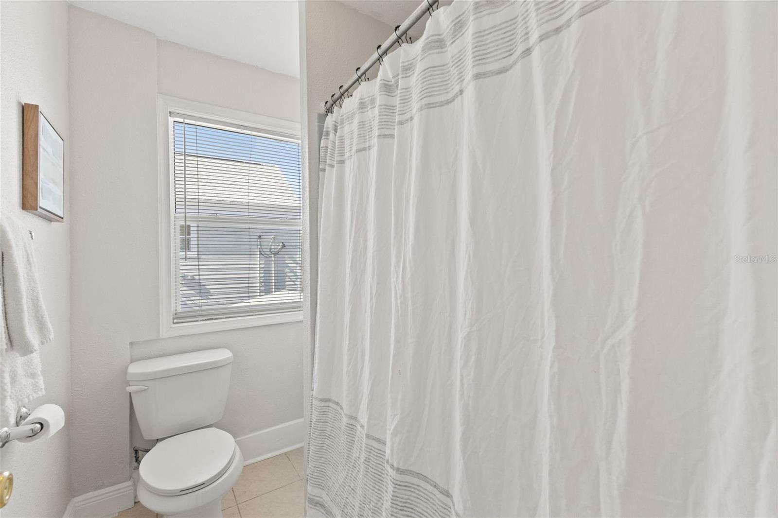 Image 33 of 56 For 785 23rd Avenue N