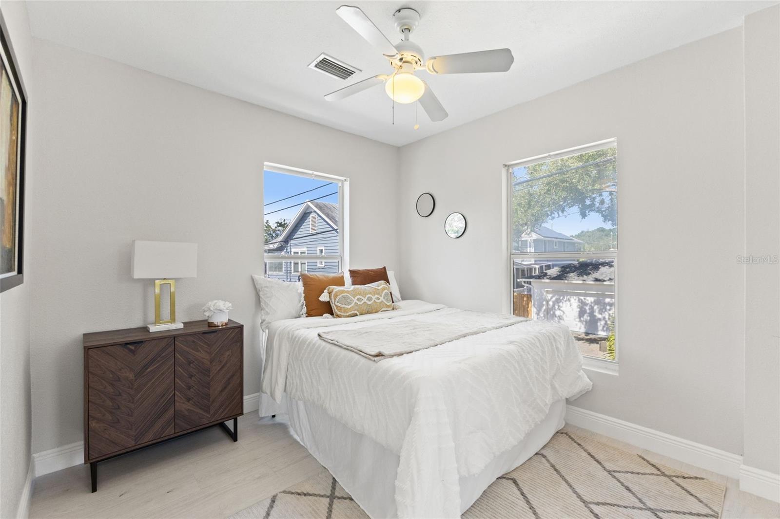 Image 35 of 56 For 785 23rd Avenue N