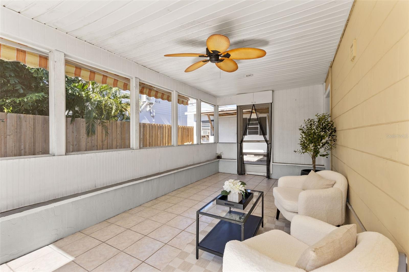 Image 38 of 56 For 785 23rd Avenue N